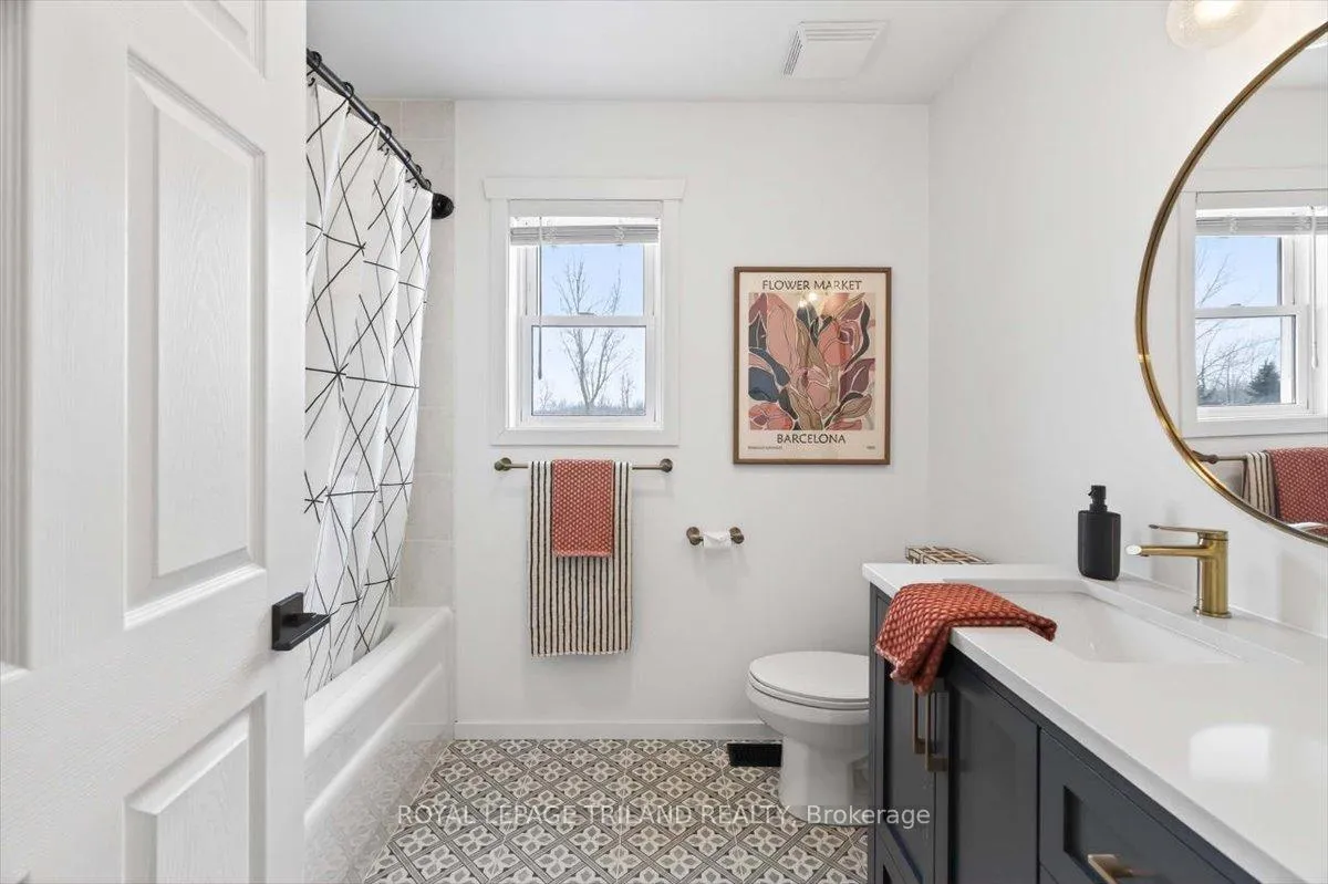 Photo 21 of 7603 Zion Line, Warwick, Watford — HOMEH