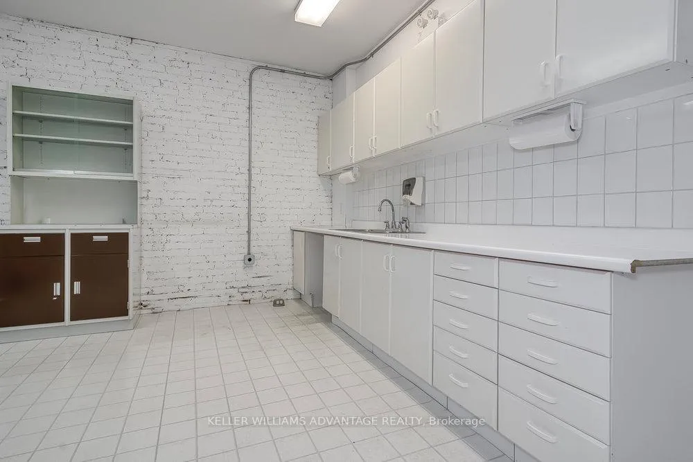 Photo 32 of 157 Gerrard Street E, Toronto, Moss Park — HOMEH