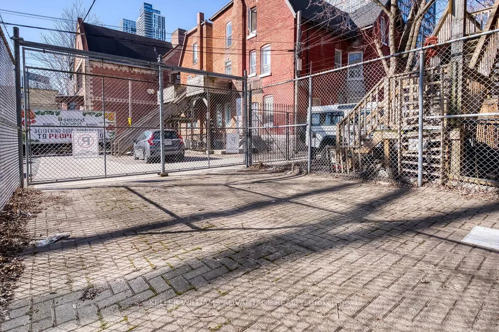 Photo 49 of 157 Gerrard Street E, Toronto, Moss Park — HOMEH