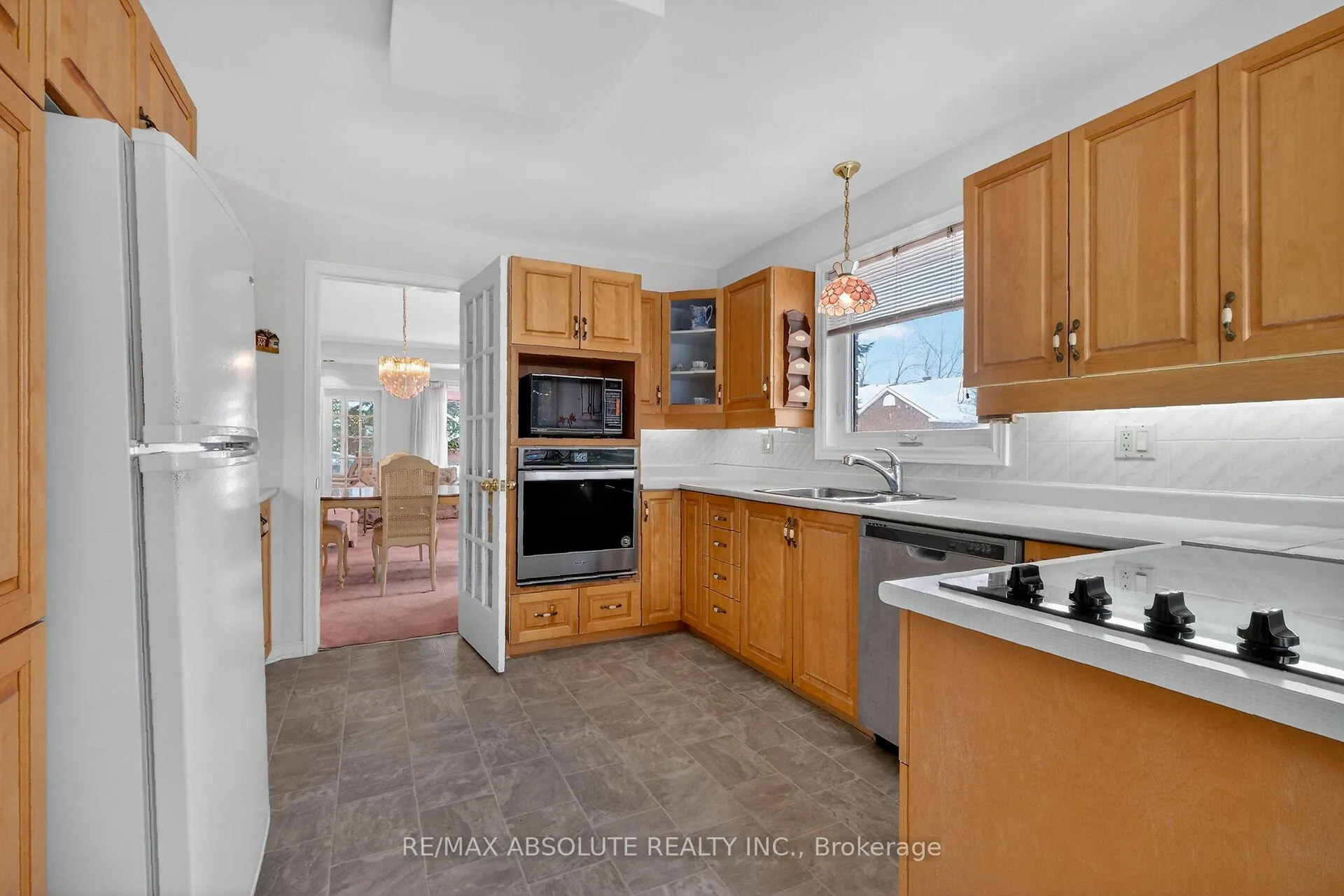 Photo 10 of 18 Pine Needles Court, Ottawa, Stittsville (Central) — HOMEH