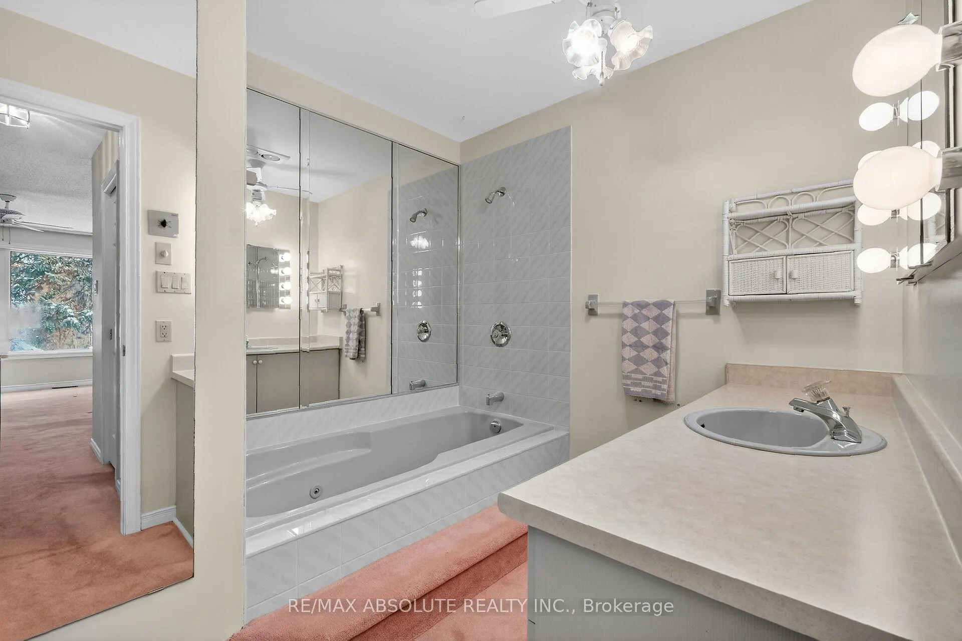 Photo 31 of 18 Pine Needles Court, Ottawa, Stittsville (Central) — HOMEH