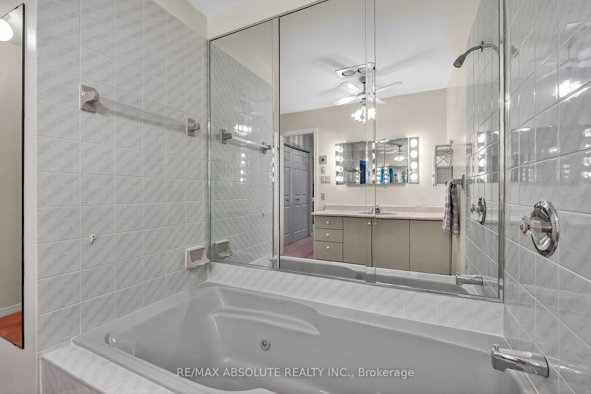 Photo 33 of 18 Pine Needles Court, Ottawa, Stittsville (Central) — HOMEH