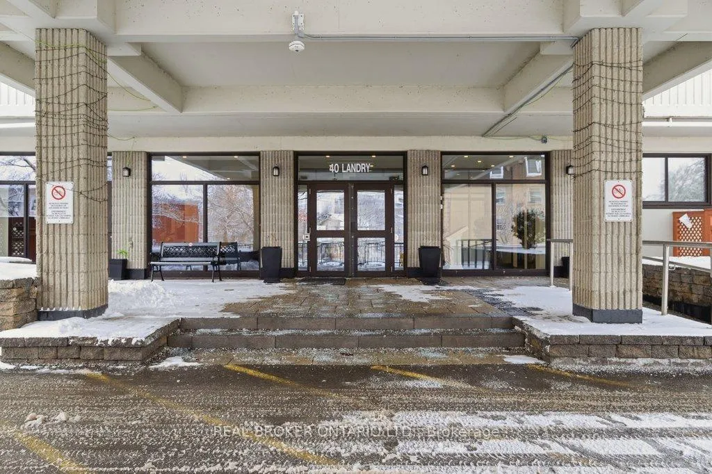 Photo 2 of Unit 1613, 40 Landry Street, Ottawa, Vanier — HOMEH