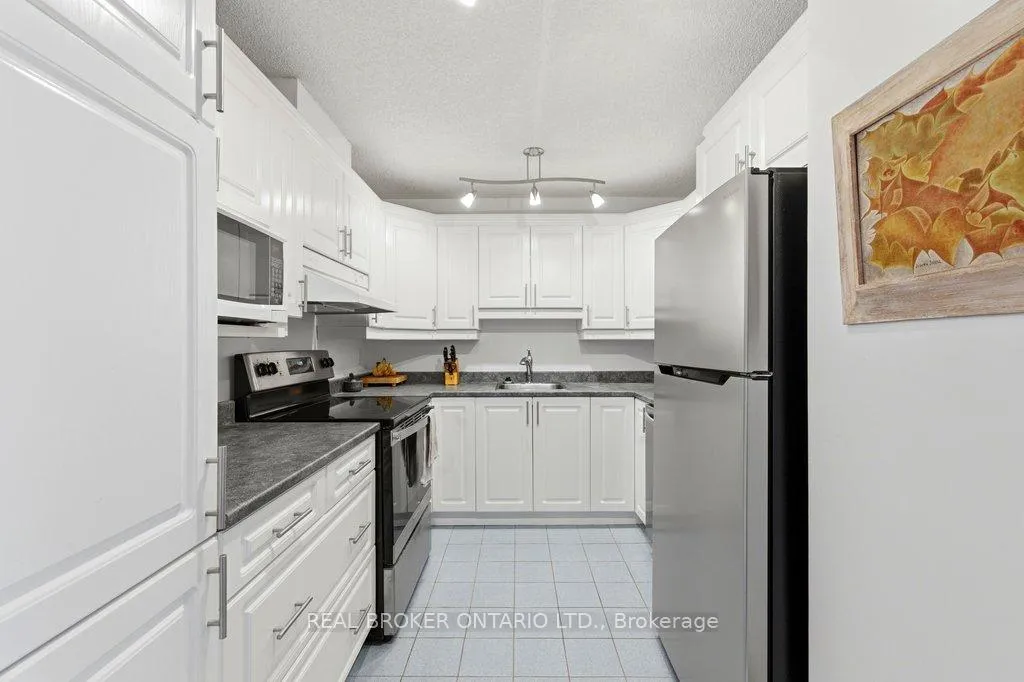 Photo 5 of Unit 1613, 40 Landry Street, Ottawa, Vanier — HOMEH