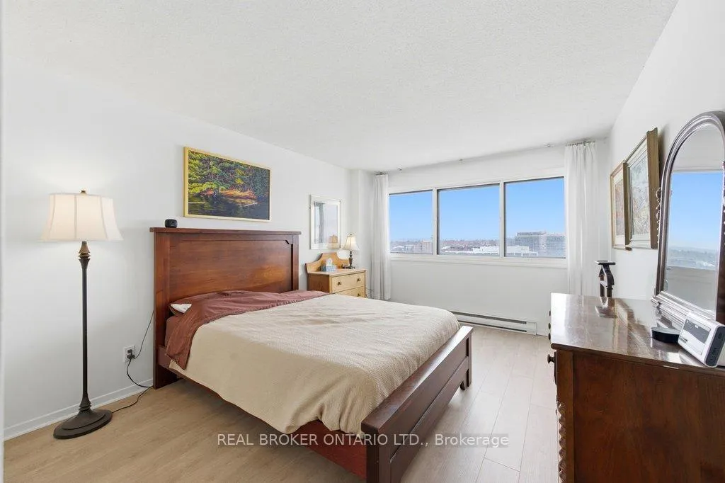 Photo 11 of Unit 1613, 40 Landry Street, Ottawa, Vanier — HOMEH