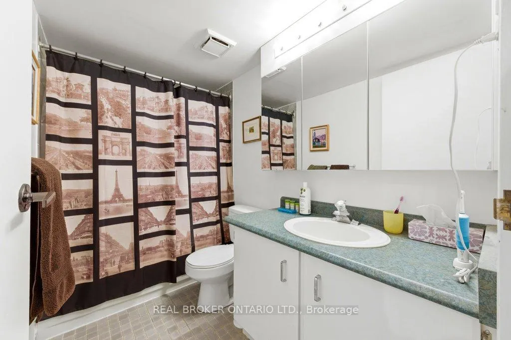 Photo 13 of Unit 1613, 40 Landry Street, Ottawa, Vanier — HOMEH