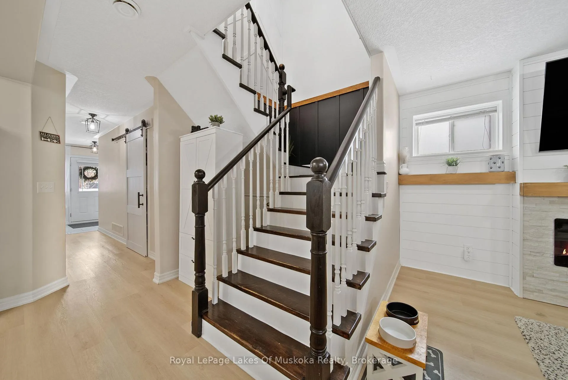Photo 14 of 70 Pearl Drive, Orillia — HOMEH