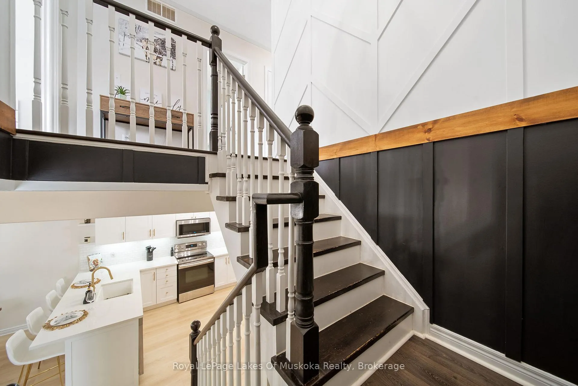 Photo 15 of 70 Pearl Drive, Orillia — HOMEH