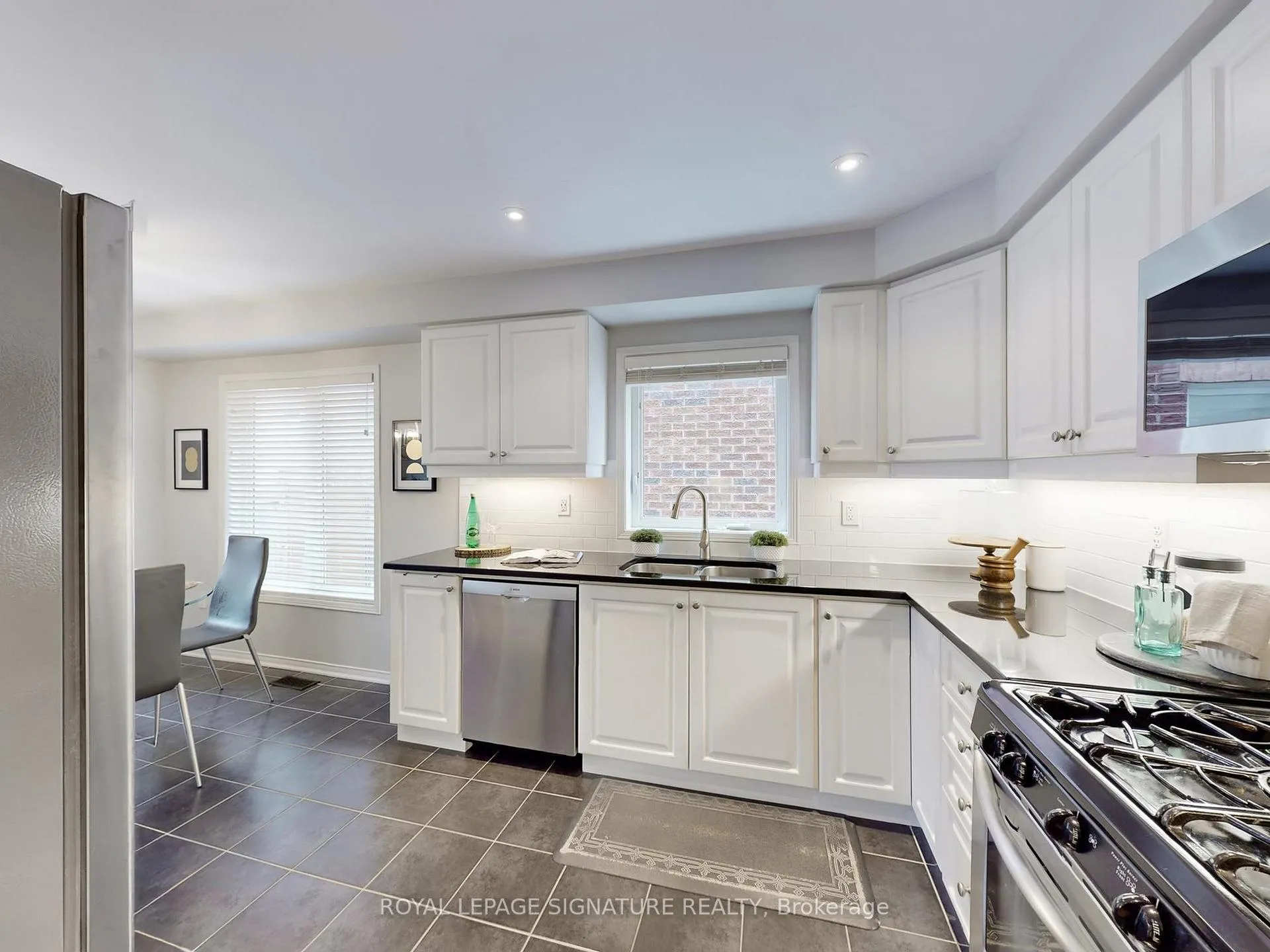 Photo 15 of 24 Stockport Road, Markham, Cornell — HOMEH