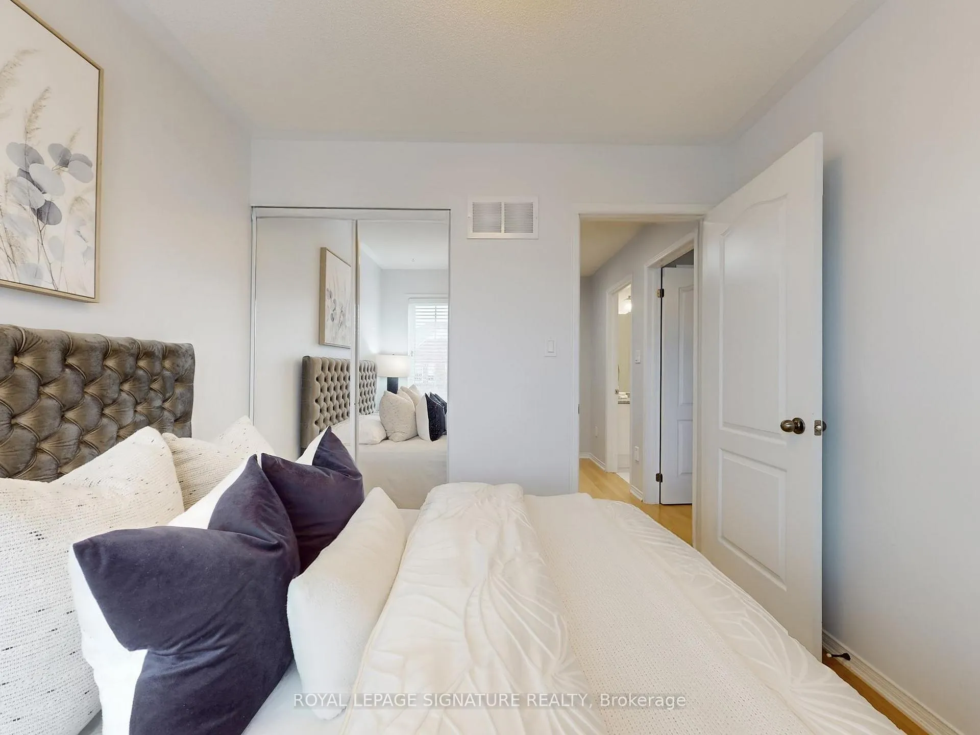 Photo 31 of 24 Stockport Road, Markham, Cornell — HOMEH
