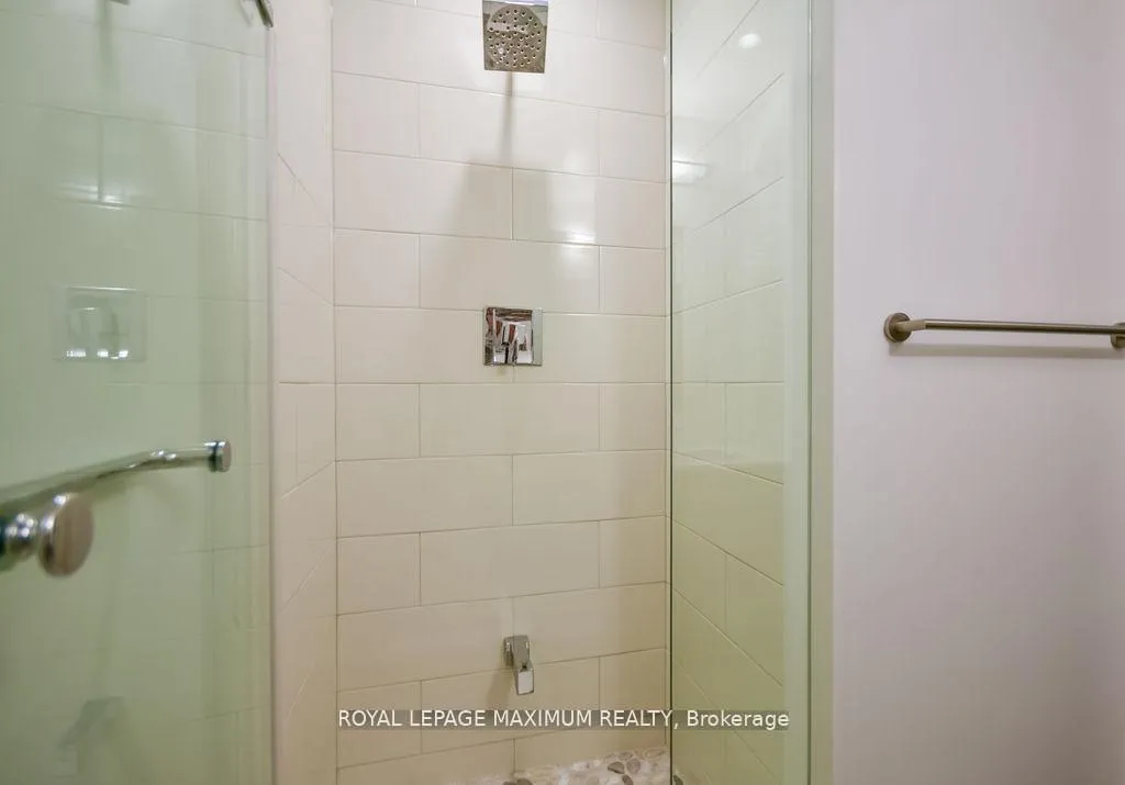 Photo 9 of Unit B417, 271 Sea Ray Avenue, Innisfil, Rural Innisfil — HOMEH