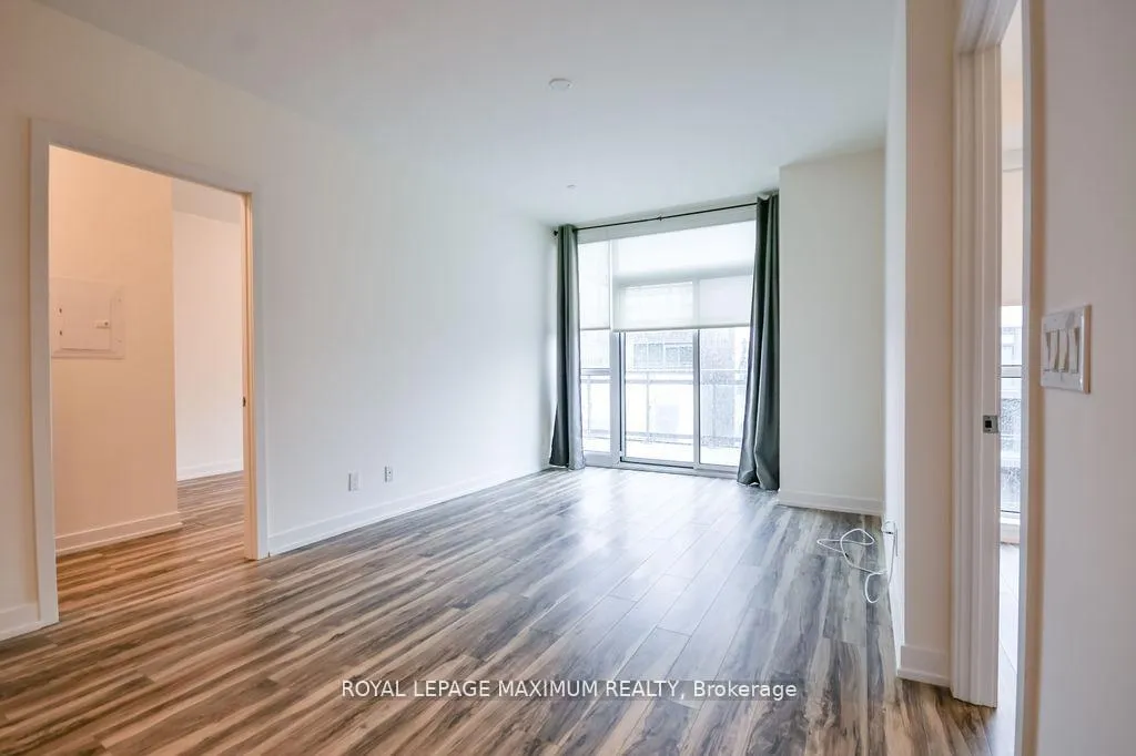 Photo 15 of Unit B417, 271 Sea Ray Avenue, Innisfil, Rural Innisfil — HOMEH