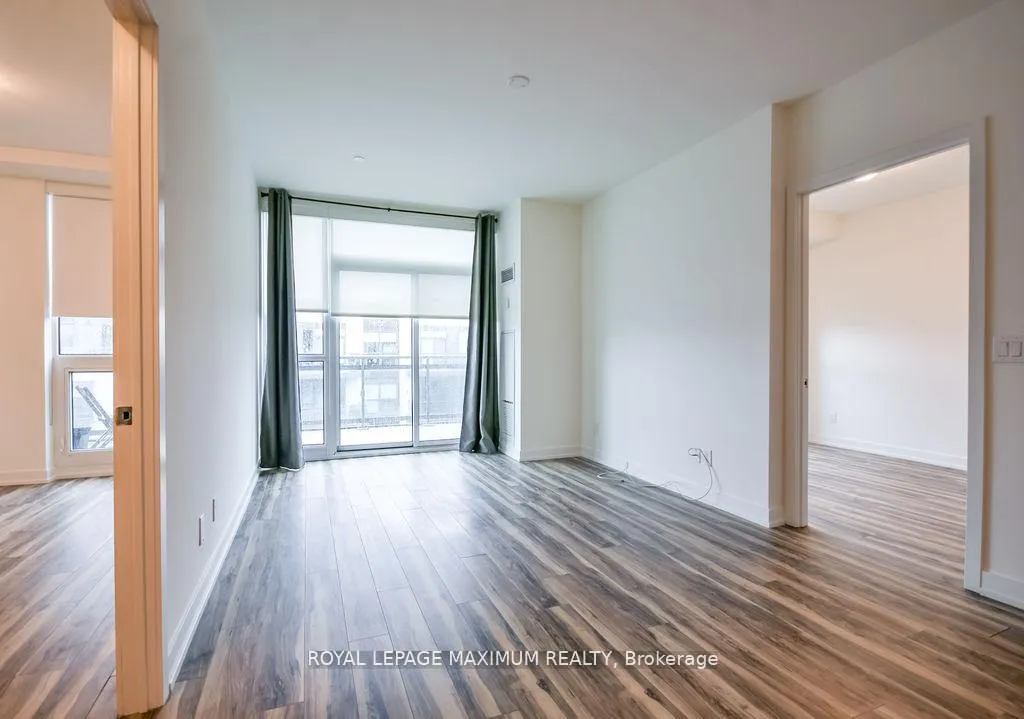 Photo 16 of Unit B417, 271 Sea Ray Avenue, Innisfil, Rural Innisfil — HOMEH