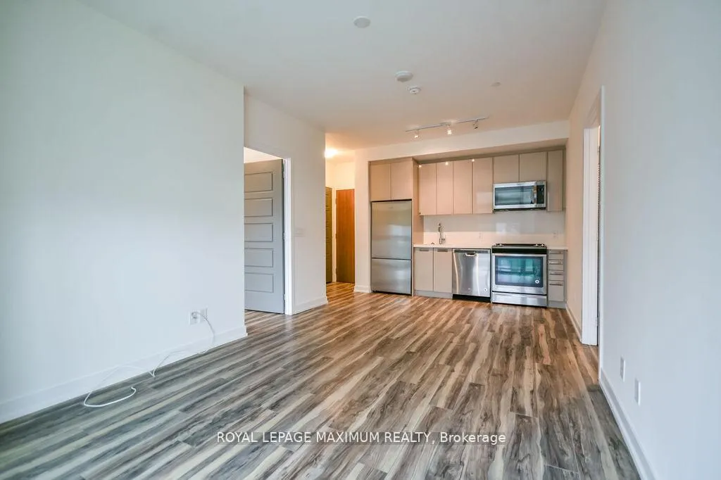 Photo 19 of Unit B417, 271 Sea Ray Avenue, Innisfil, Rural Innisfil — HOMEH