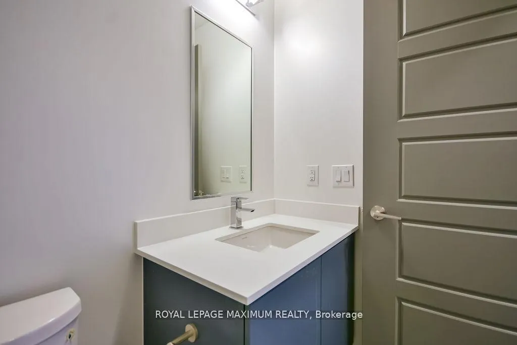 Photo 31 of Unit B417, 271 Sea Ray Avenue, Innisfil, Rural Innisfil — HOMEH