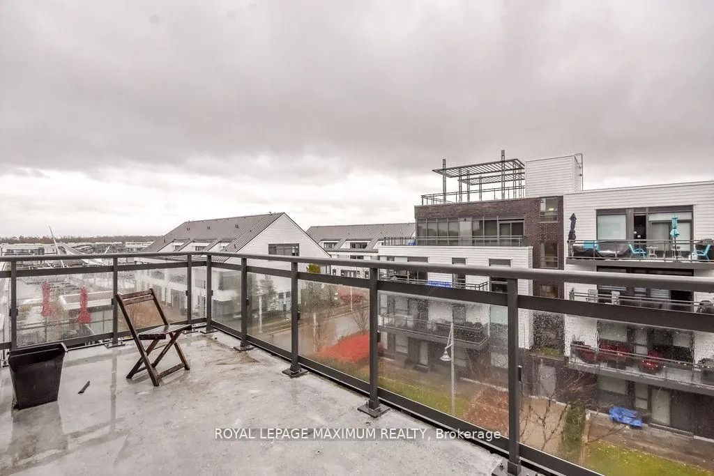 Photo 38 of Unit B417, 271 Sea Ray Avenue, Innisfil, Rural Innisfil — HOMEH