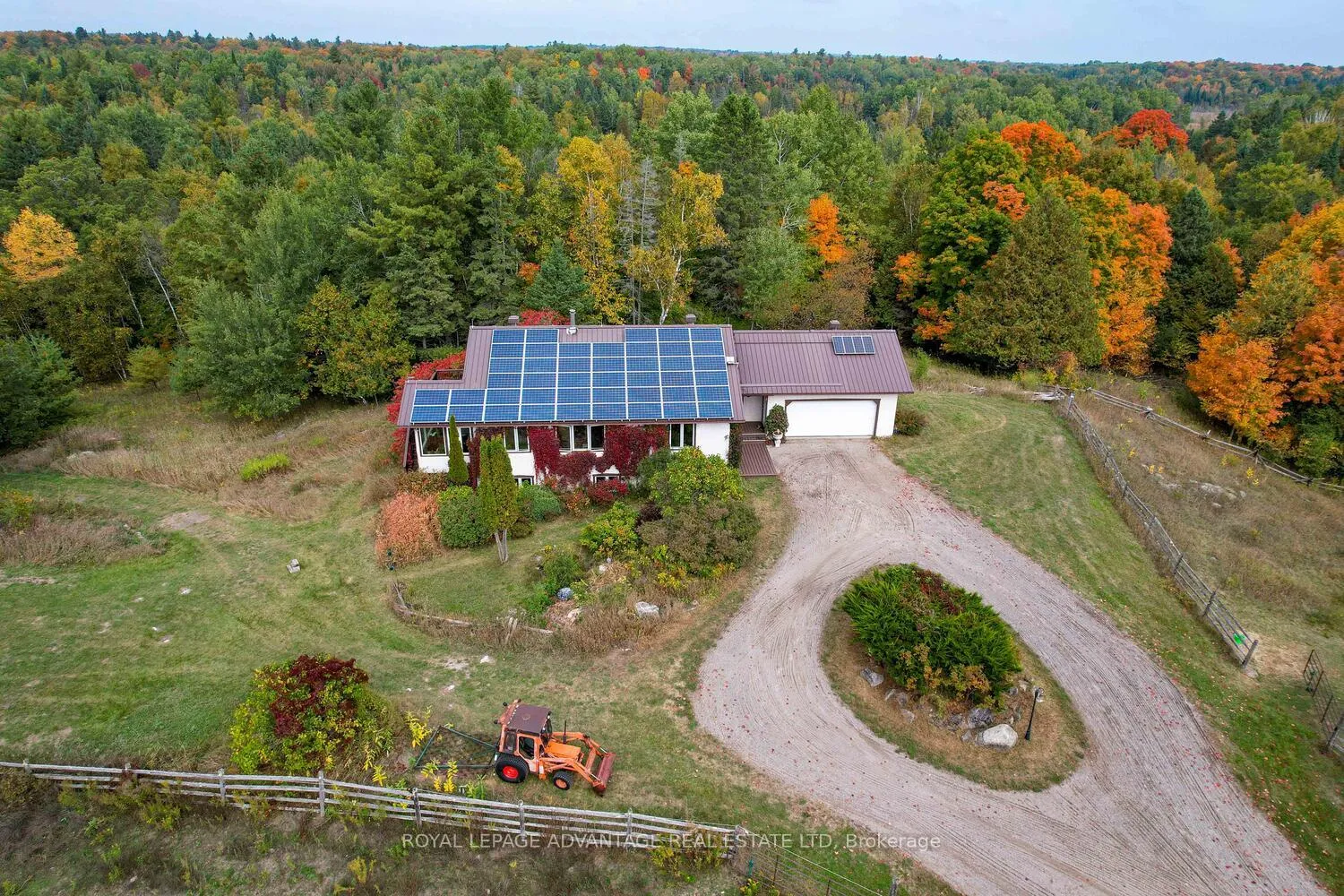 Photo 1 of 1612 Bennett Lake Road, Tay Valley, Bathurst/Burgess & Sherbrooke (Bathurst) Twp — HOMEH