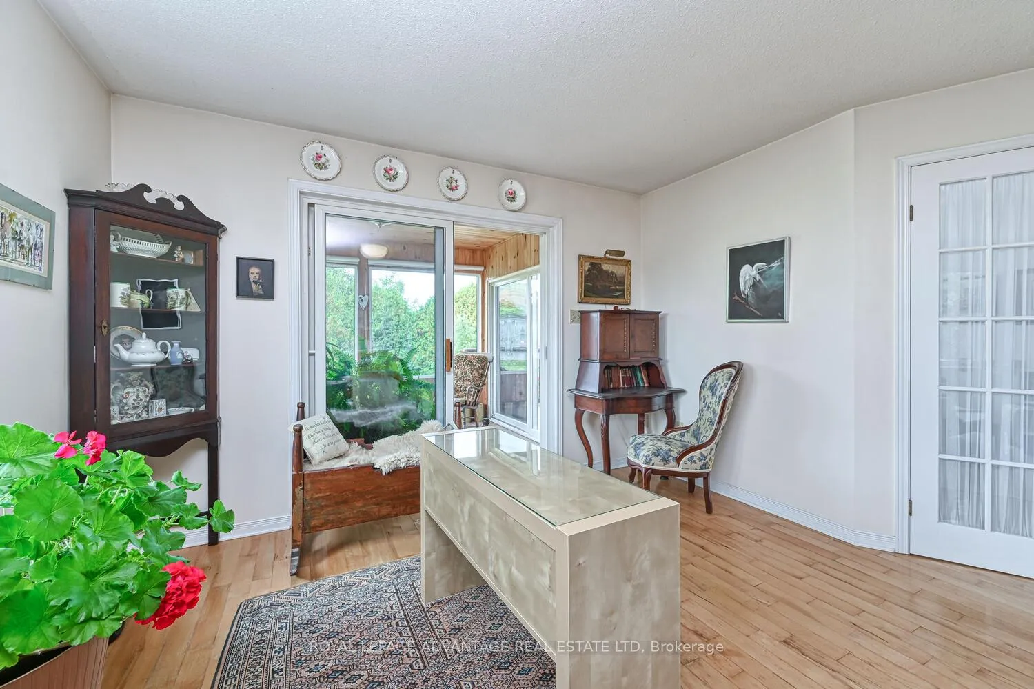 Photo 10 of 1612 Bennett Lake Road, Tay Valley, Bathurst/Burgess & Sherbrooke (Bathurst) Twp — HOMEH