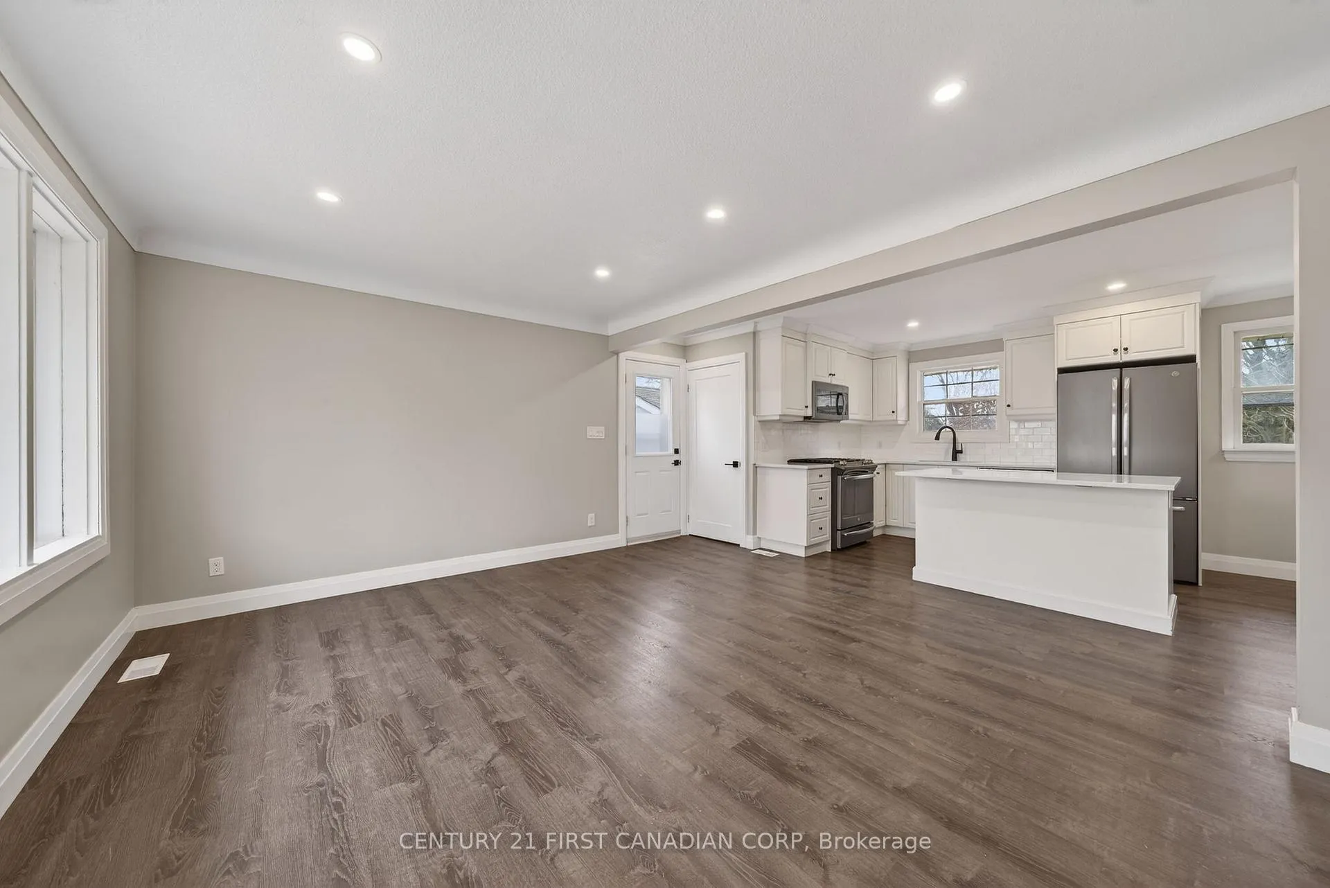 Photo 5 of 248 Beattie Street, Strathroy-Caradoc, SW — HOMEH
