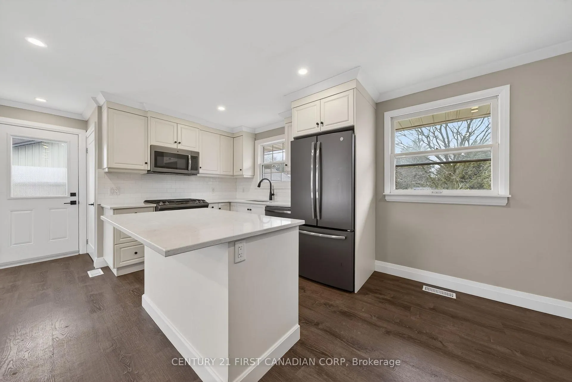 Photo 10 of 248 Beattie Street, Strathroy-Caradoc, SW — HOMEH