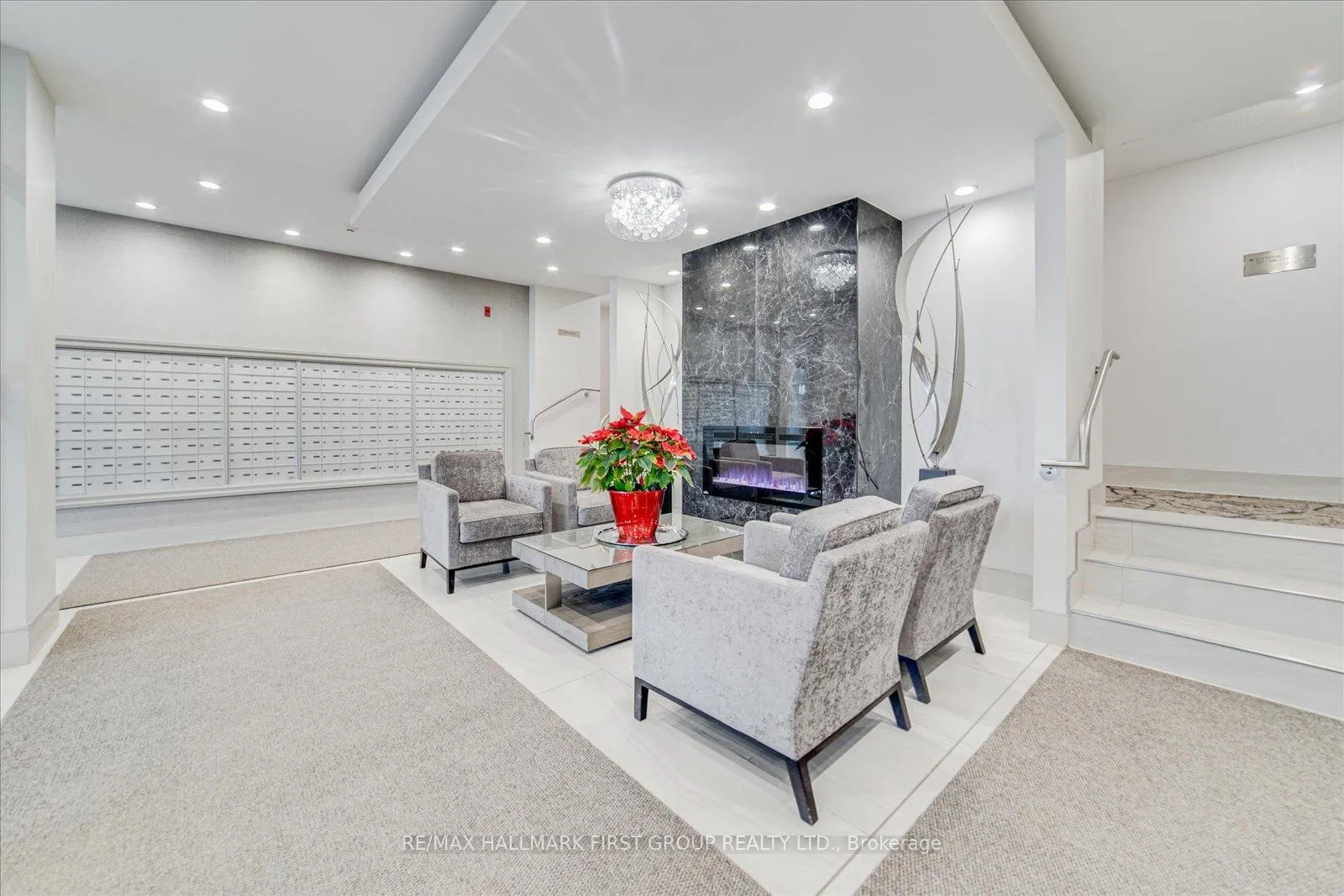Photo 6 of Unit 218, 340 Watson Street W, Whitby, Port Whitby — HOMEH