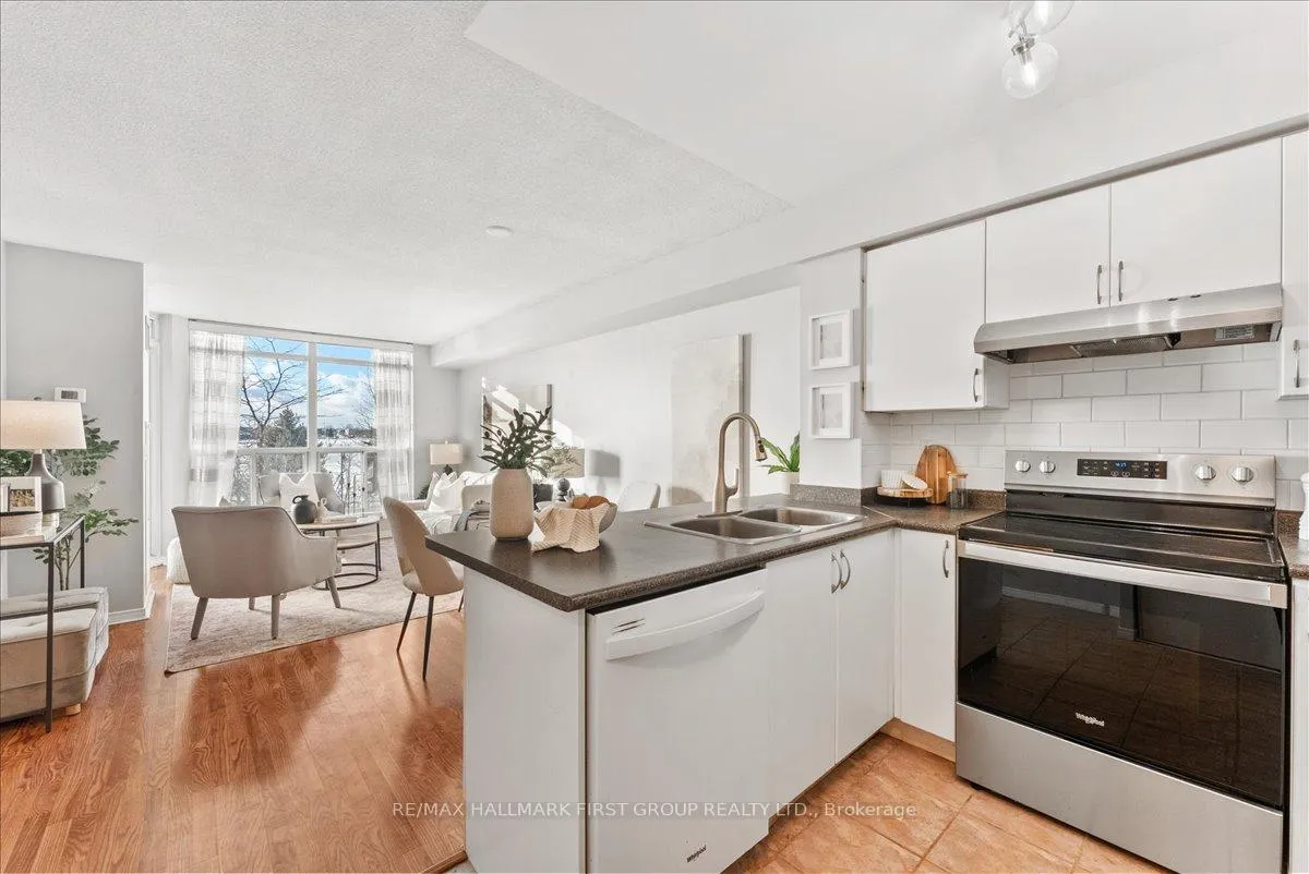 Photo 10 of Unit 218, 340 Watson Street W, Whitby, Port Whitby — HOMEH