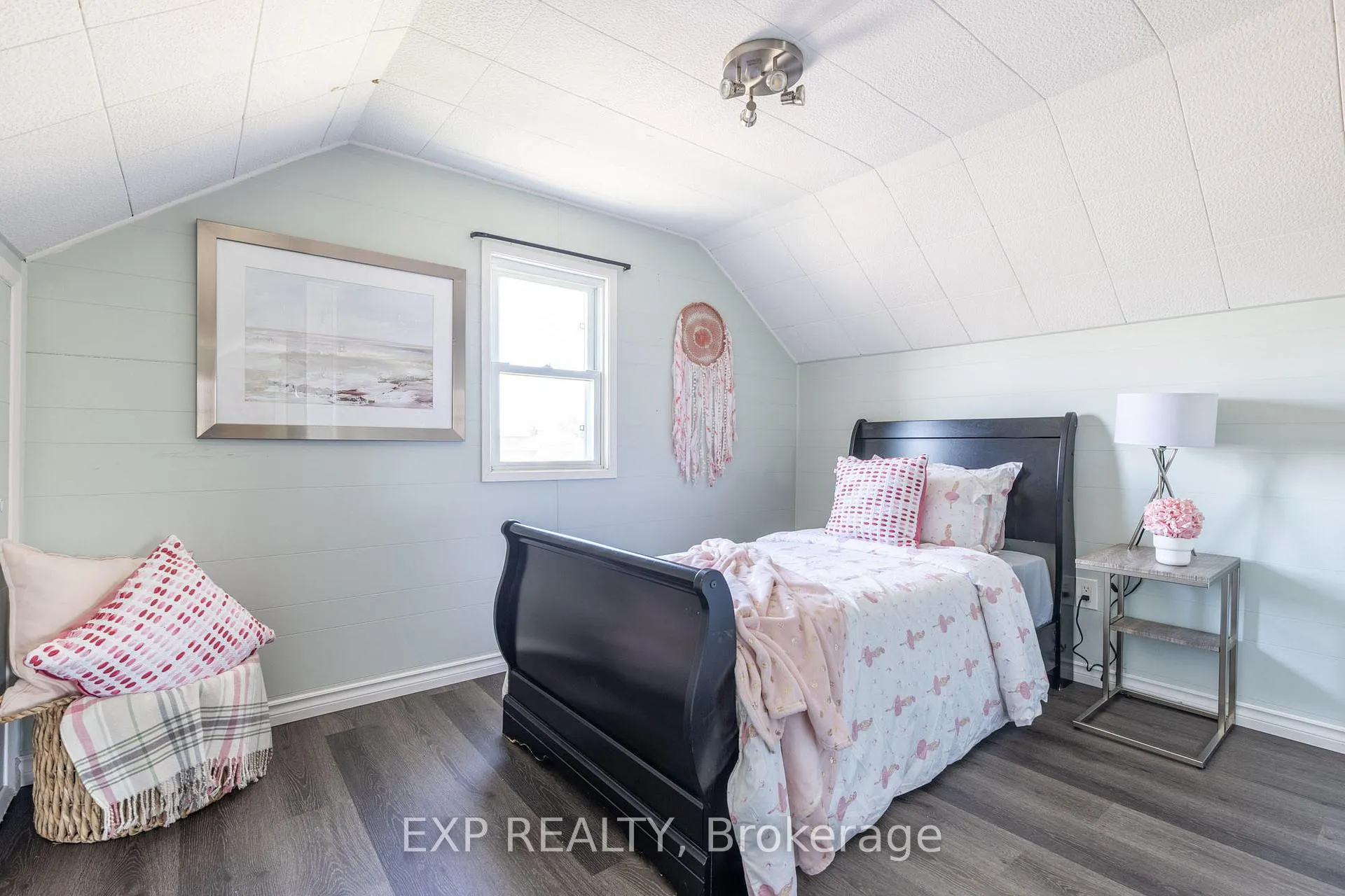 Photo 29 of 229 Morton Street, Thorold, Allanburg/Thorold South — HOMEH