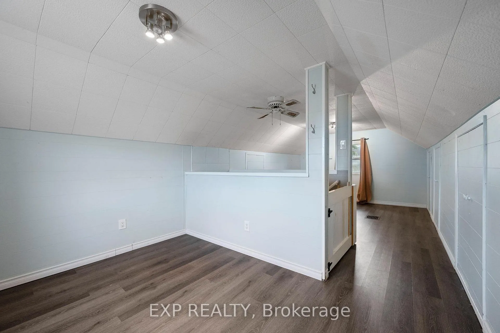 Photo 32 of 229 Morton Street, Thorold, Allanburg/Thorold South — HOMEH