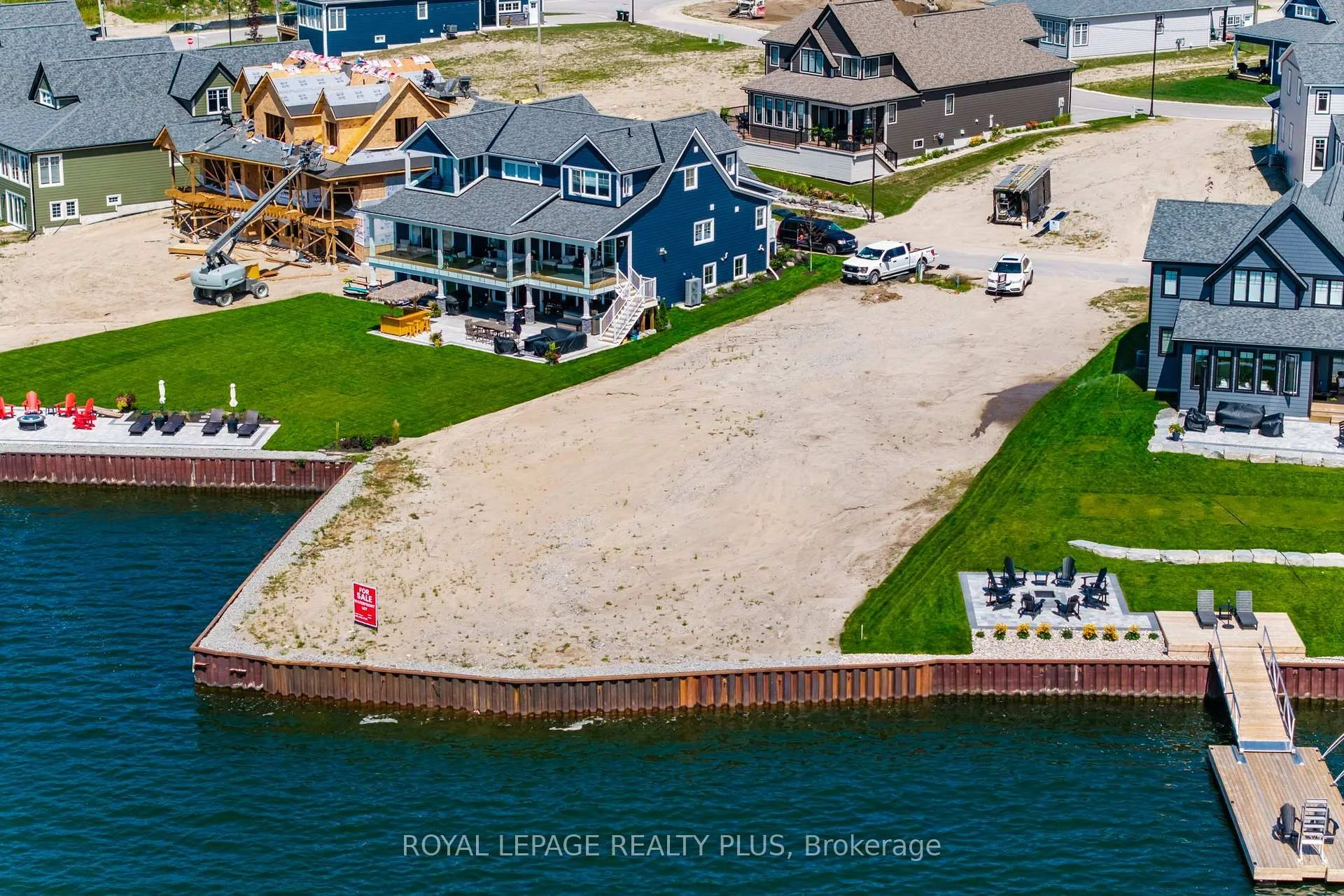Photo 4 of 20 Navigator Road, Penetanguishene — HOMEH