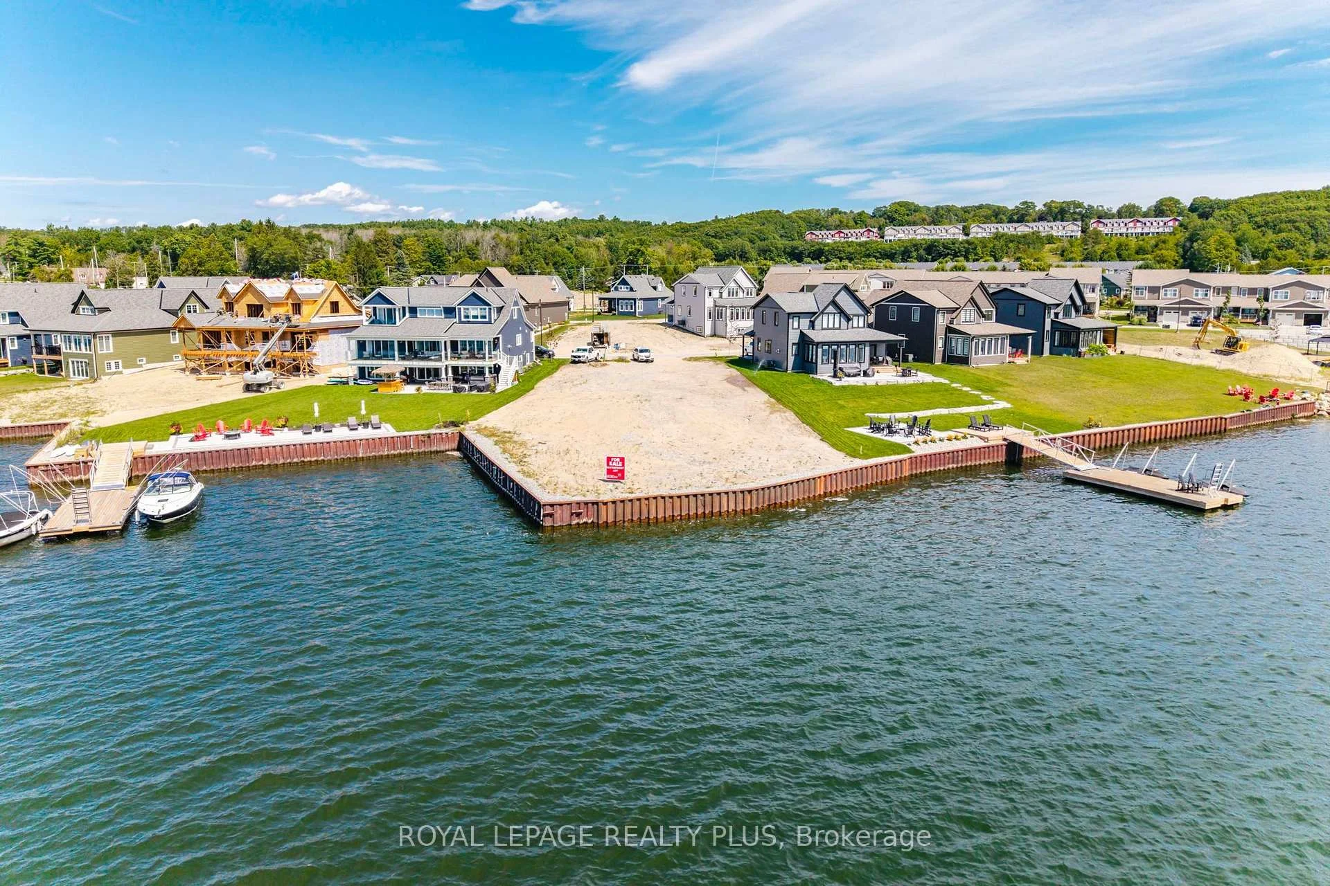 Photo 5 of 20 Navigator Road, Penetanguishene — HOMEH