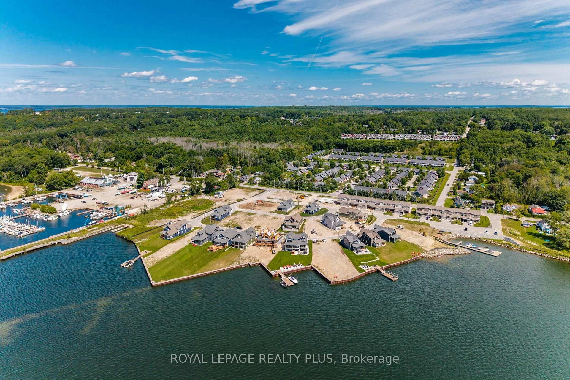 Photo 10 of 20 Navigator Road, Penetanguishene — HOMEH