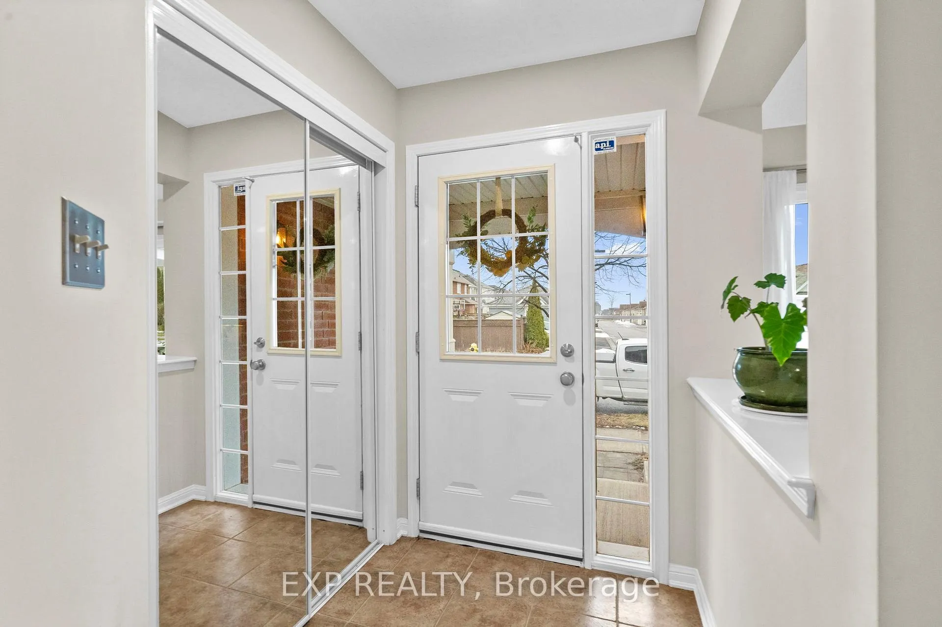 Photo 3 of 50 Murray Wilson Drive, Markham, Cornell — HOMEH