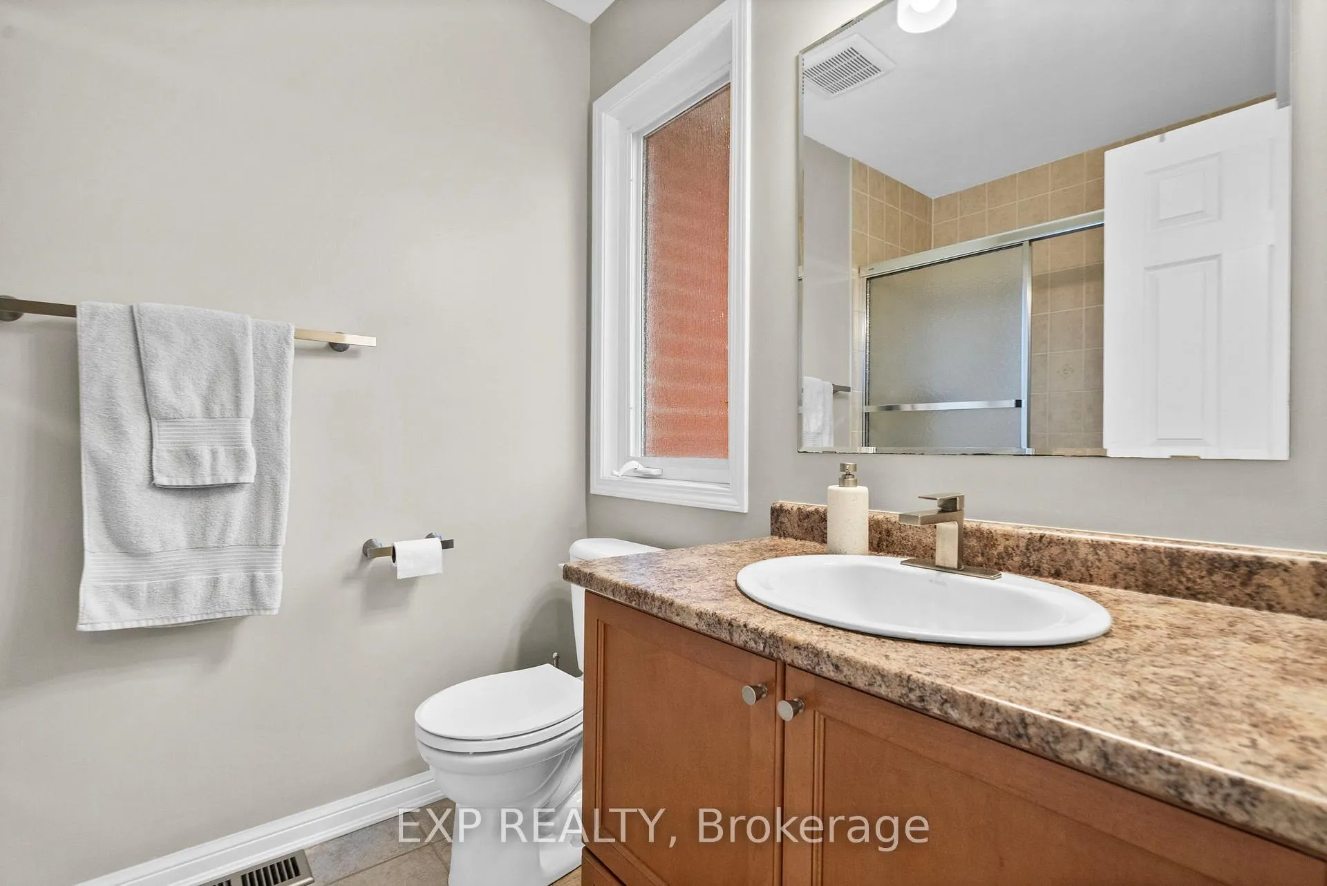 Photo 13 of 50 Murray Wilson Drive, Markham, Cornell — HOMEH