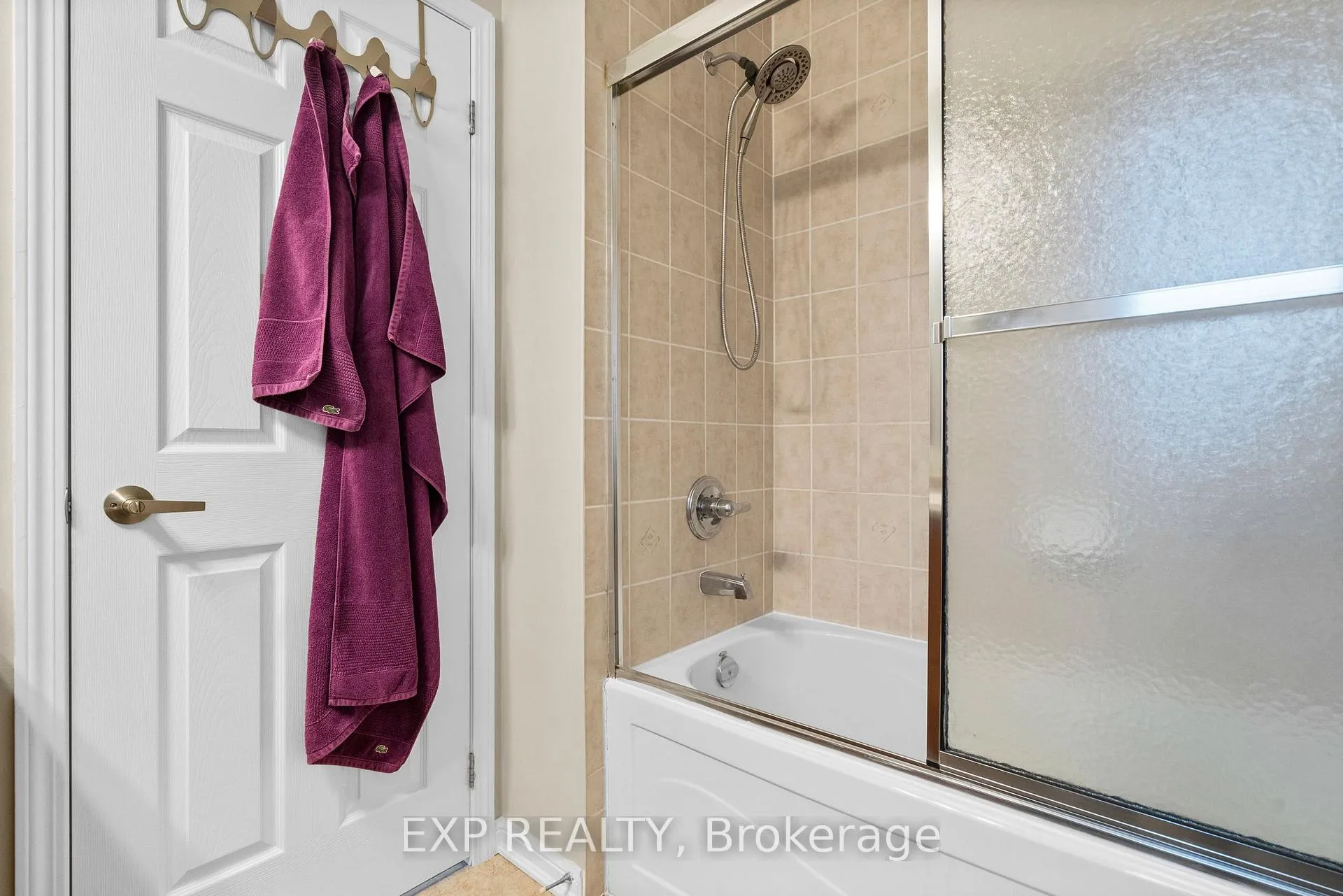 Photo 14 of 50 Murray Wilson Drive, Markham, Cornell — HOMEH