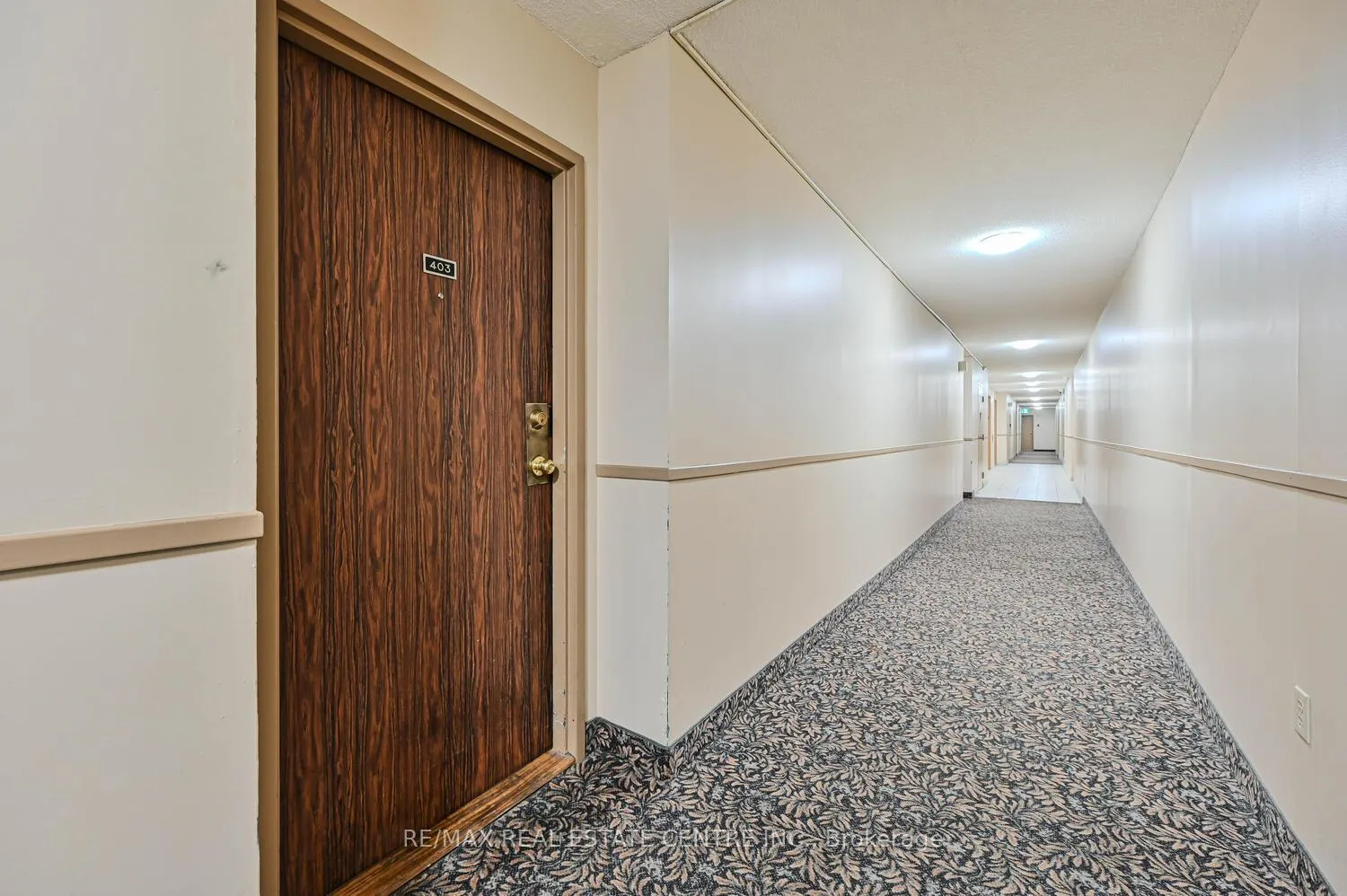 Photo 6 of Unit 403, 21 Knightsbridge Road, Brampton, Queen Street Corridor — HOMEH