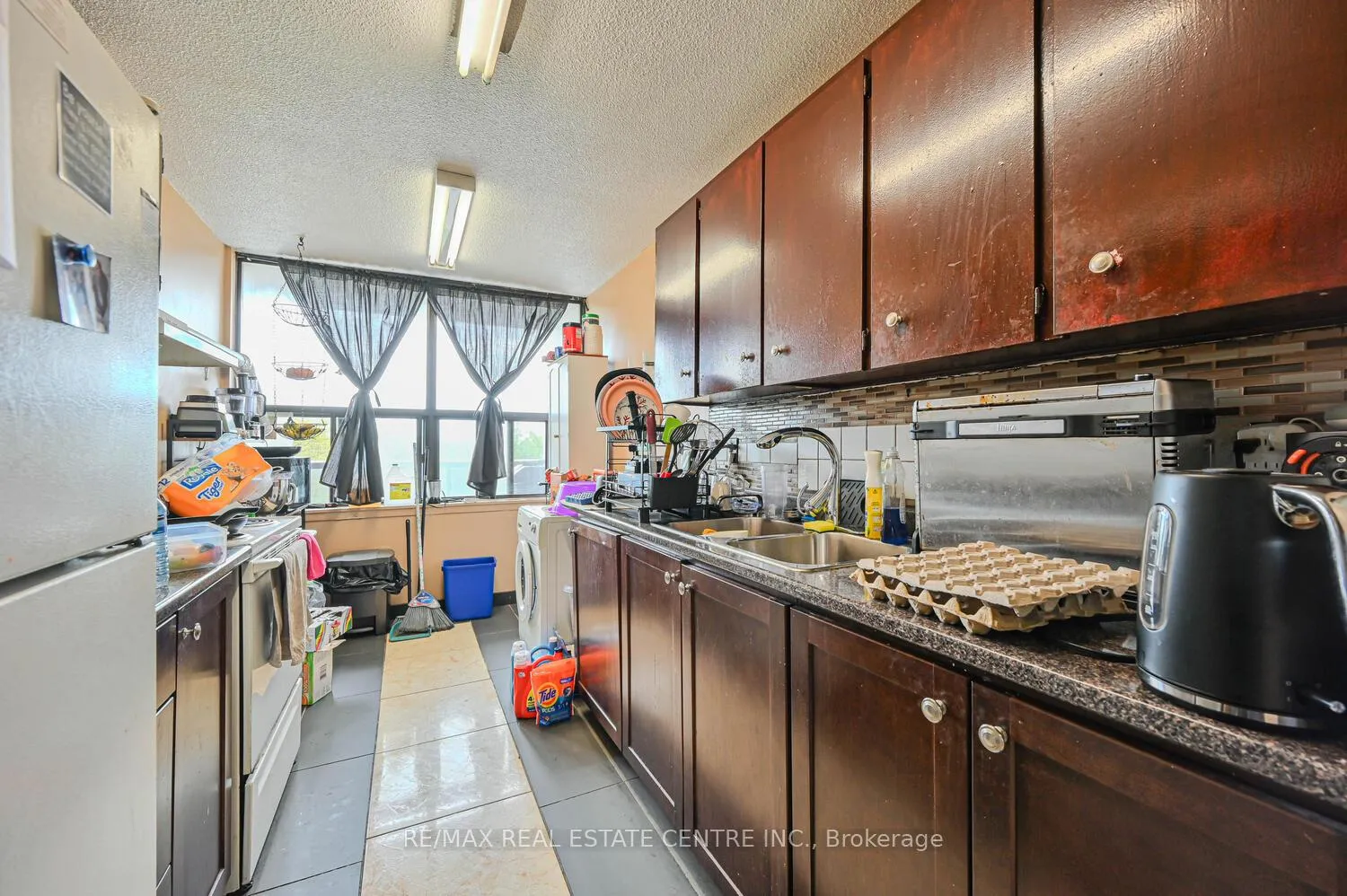 Photo 17 of Unit 403, 21 Knightsbridge Road, Brampton, Queen Street Corridor — HOMEH