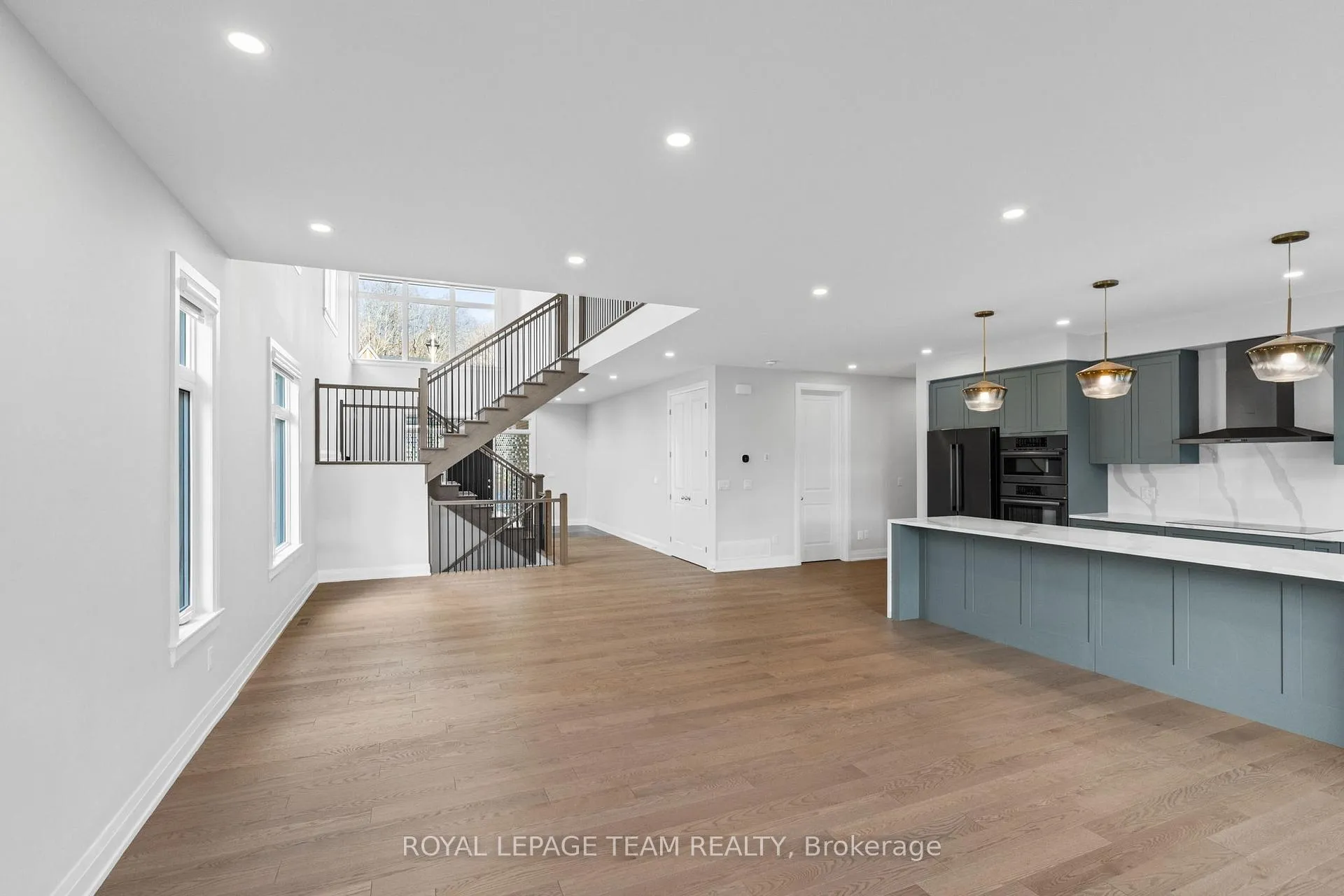 Photo 9 of 200 Ketchikan Crescent, Ottawa, Kanata - Kanata Lakes/Heritage Hills — HOMEH