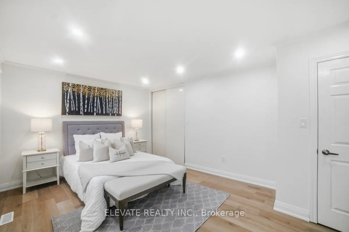 Photo 8 of 19 Madoc Drive, Brampton, Madoc — HOMEH