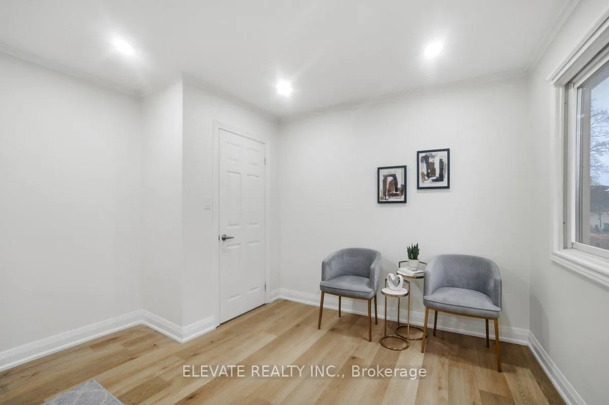 Photo 9 of 19 Madoc Drive, Brampton, Madoc — HOMEH