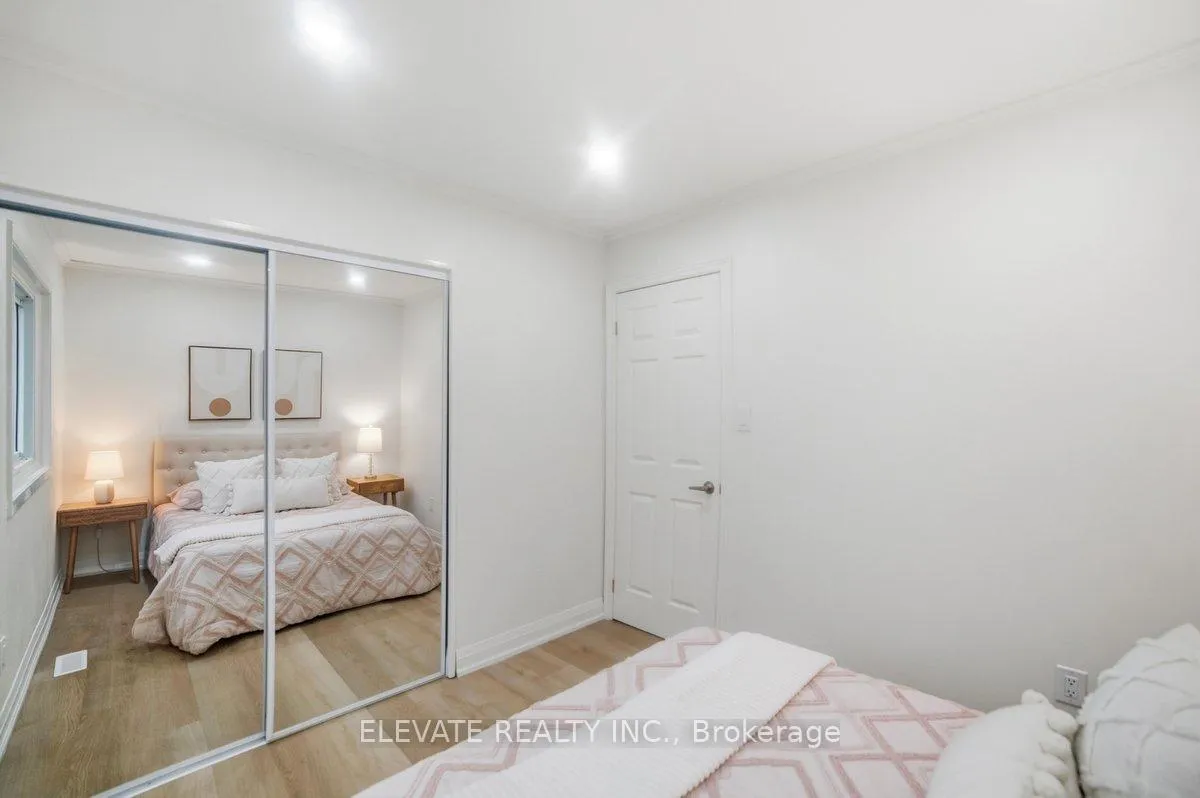 Photo 11 of 19 Madoc Drive, Brampton, Madoc — HOMEH
