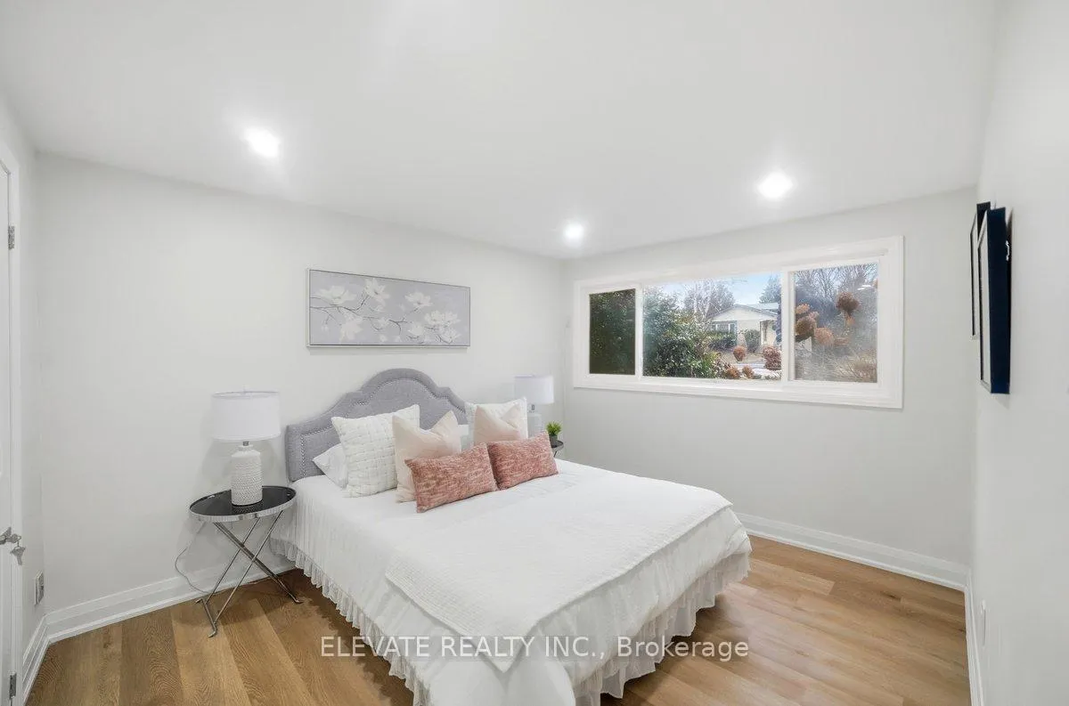 Photo 16 of 19 Madoc Drive, Brampton, Madoc — HOMEH