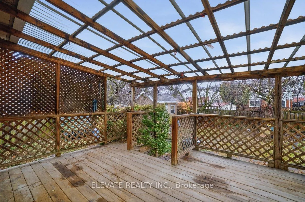 Photo 30 of 19 Madoc Drive, Brampton, Madoc — HOMEH