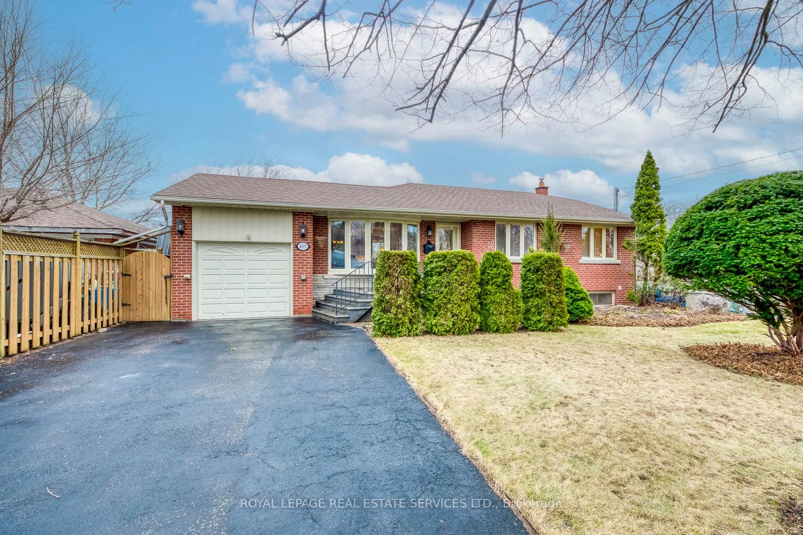 Front of 1607 Ewald Road