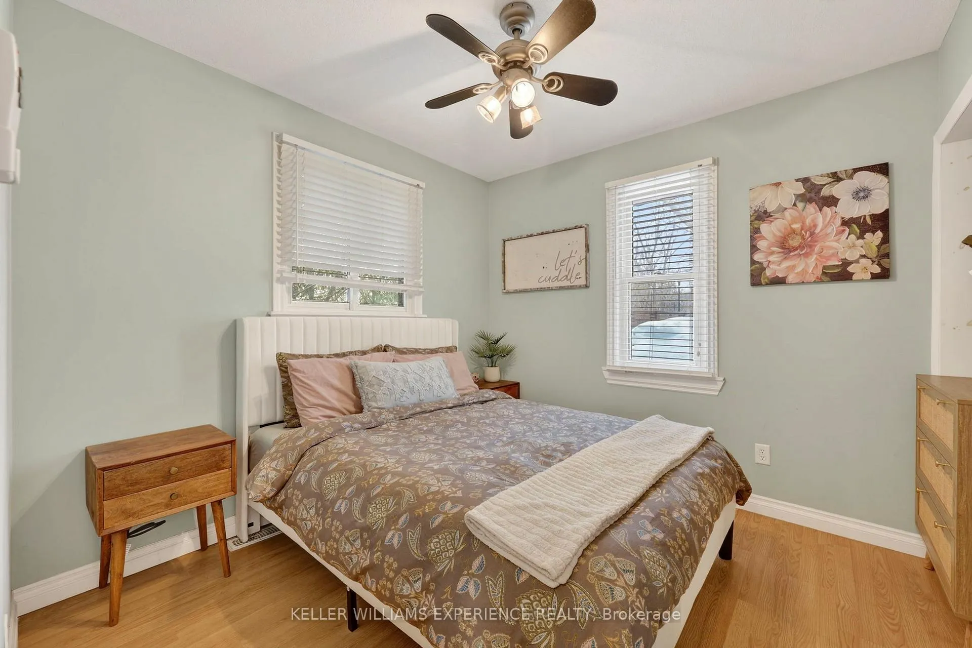 Photo 21 of 32 Henry Street, Barrie, Queen's Park — HOMEH