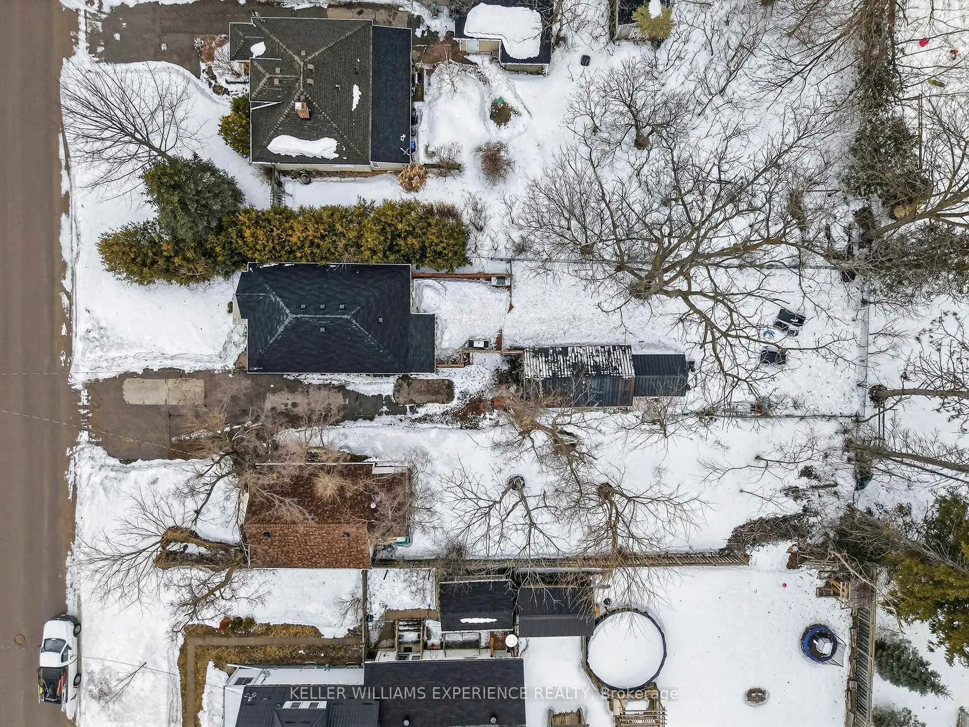 Photo 44 of 32 Henry Street, Barrie, Queen's Park — HOMEH