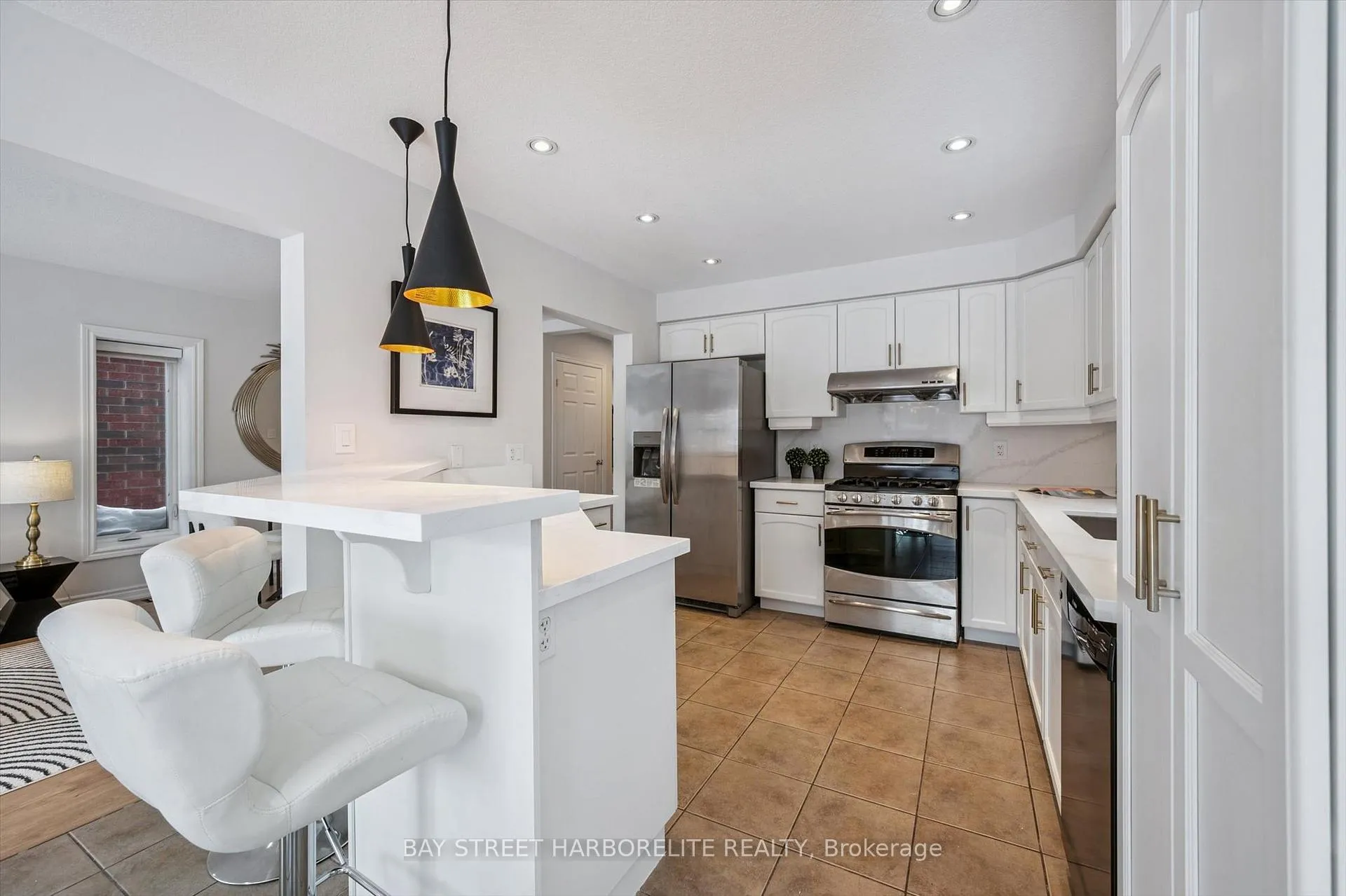 Photo 8 of 128 Clough Crescent, Guelph, Pineridge/Westminster Woods — HOMEH