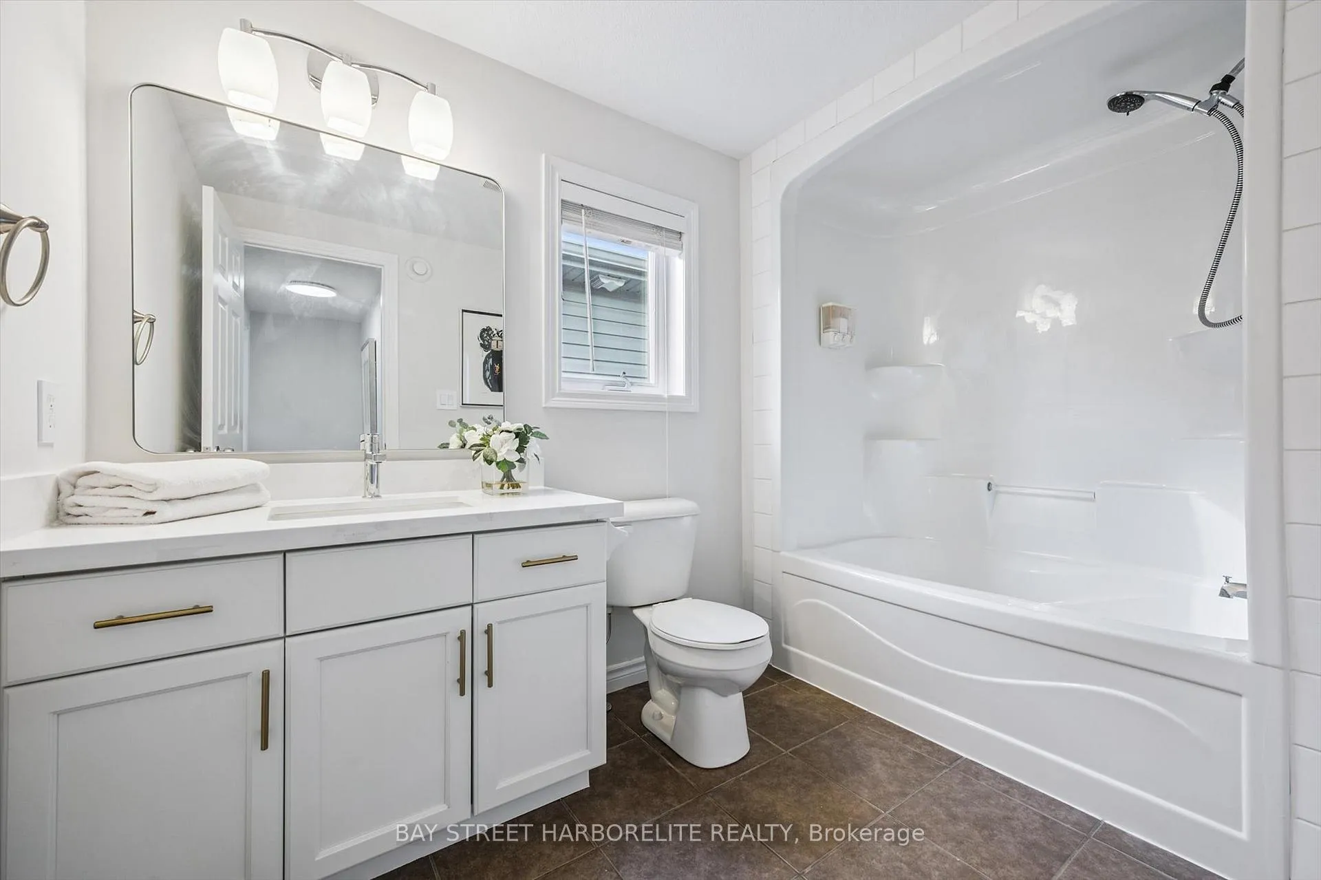 Photo 20 of 128 Clough Crescent, Guelph, Pineridge/Westminster Woods — HOMEH