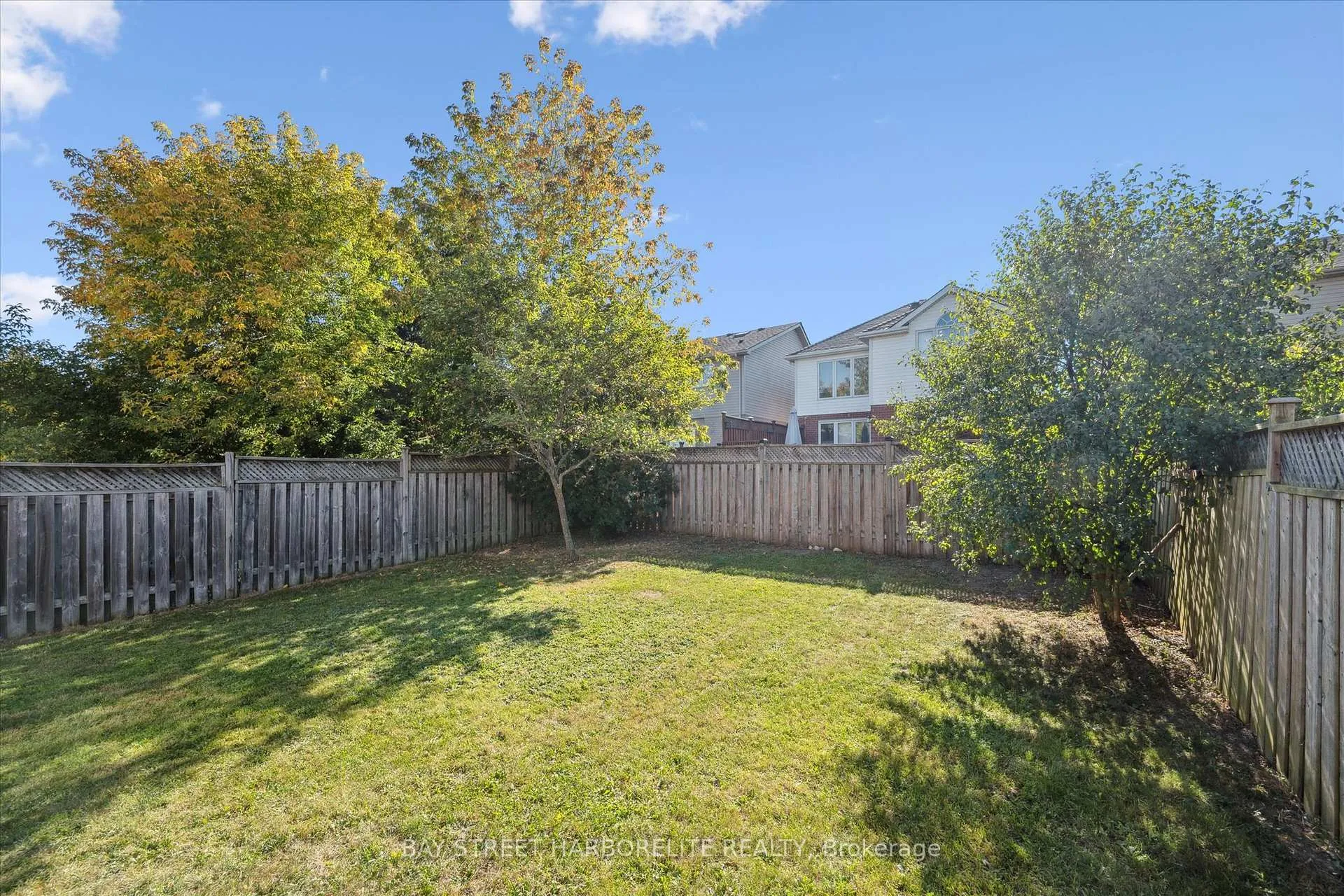 Photo 25 of 128 Clough Crescent, Guelph, Pineridge/Westminster Woods — HOMEH