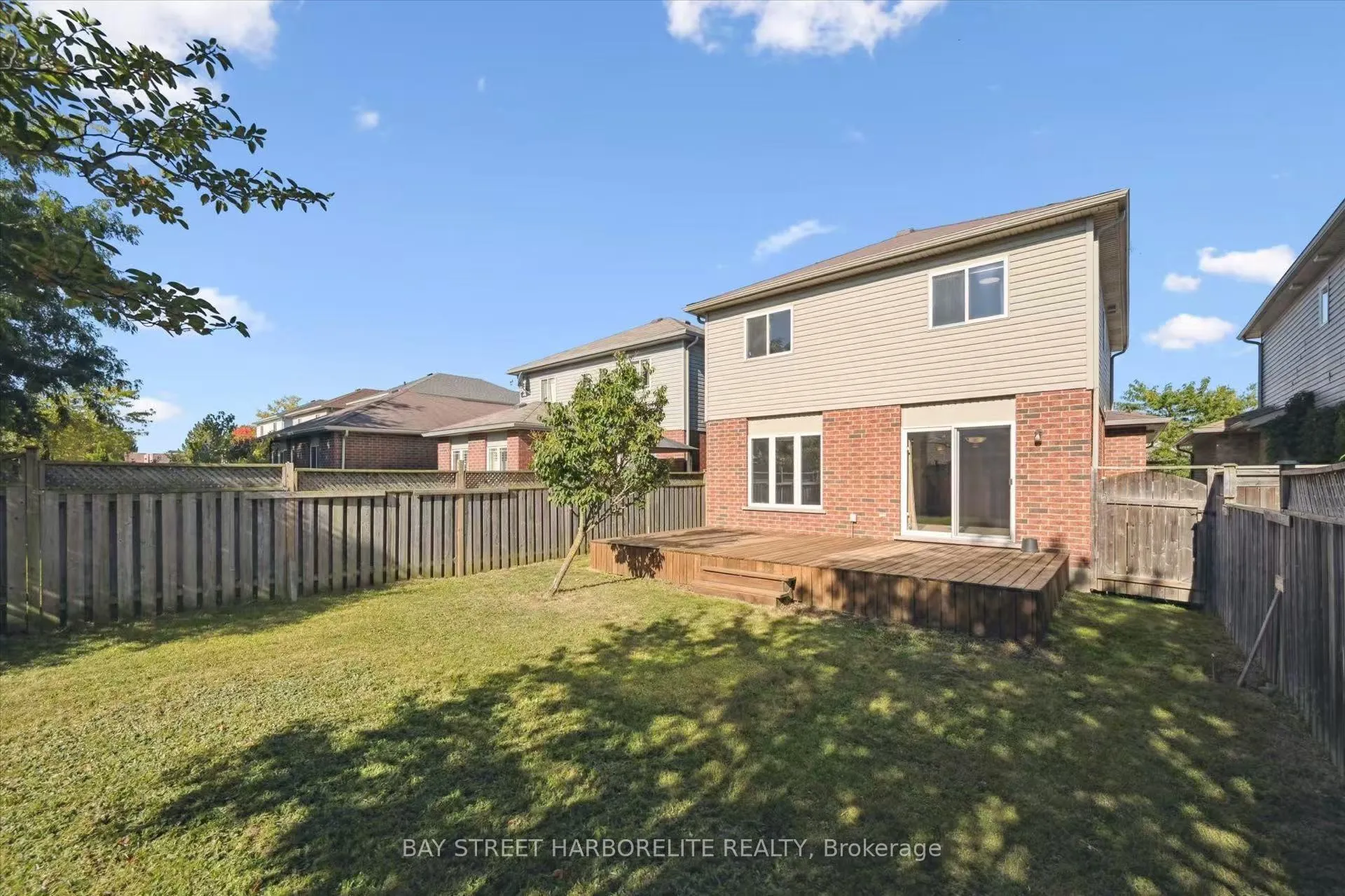 Photo 26 of 128 Clough Crescent, Guelph, Pineridge/Westminster Woods — HOMEH