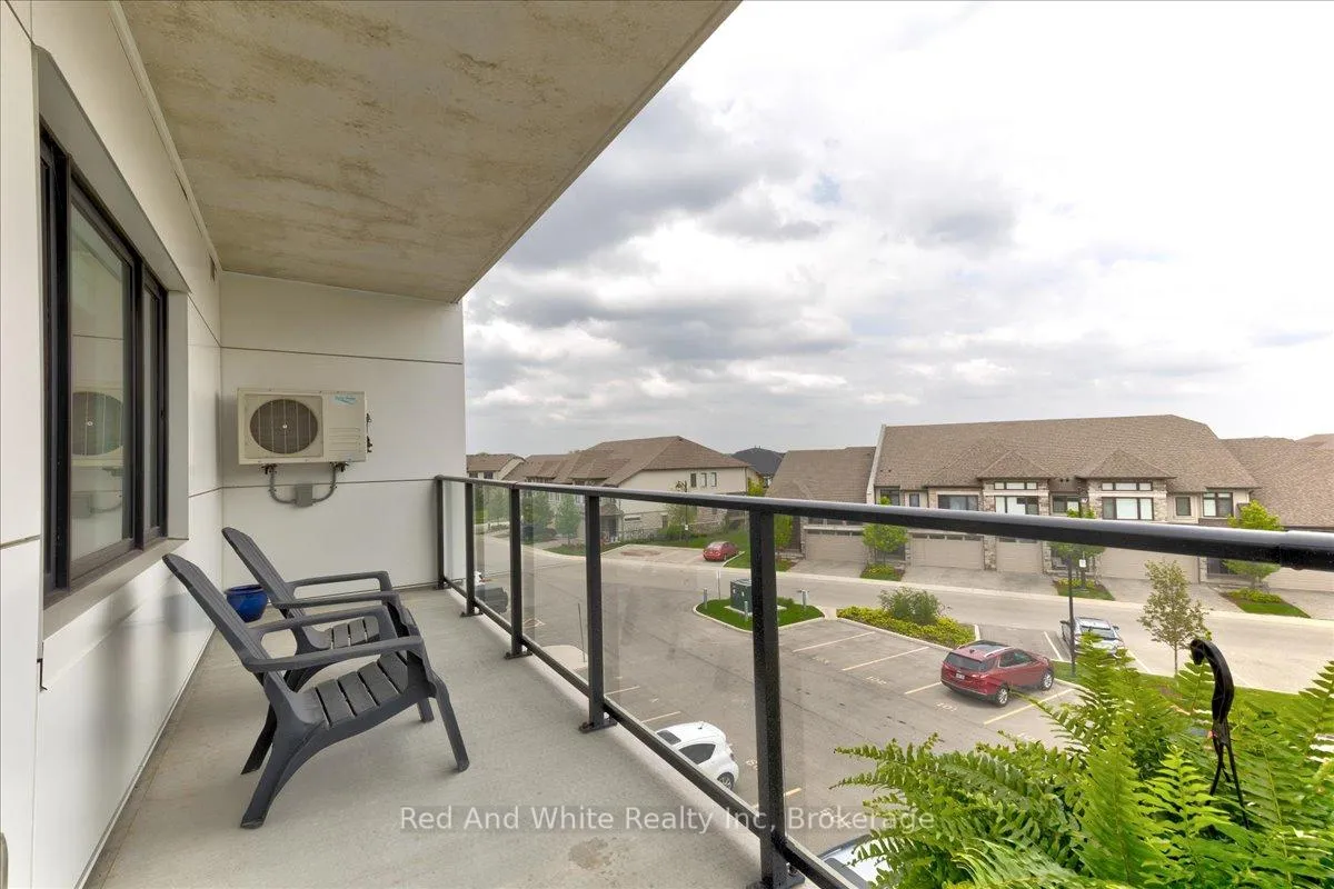 Photo 21 of Unit 302, 245 Grey Silo Road, Waterloo — HOMEH